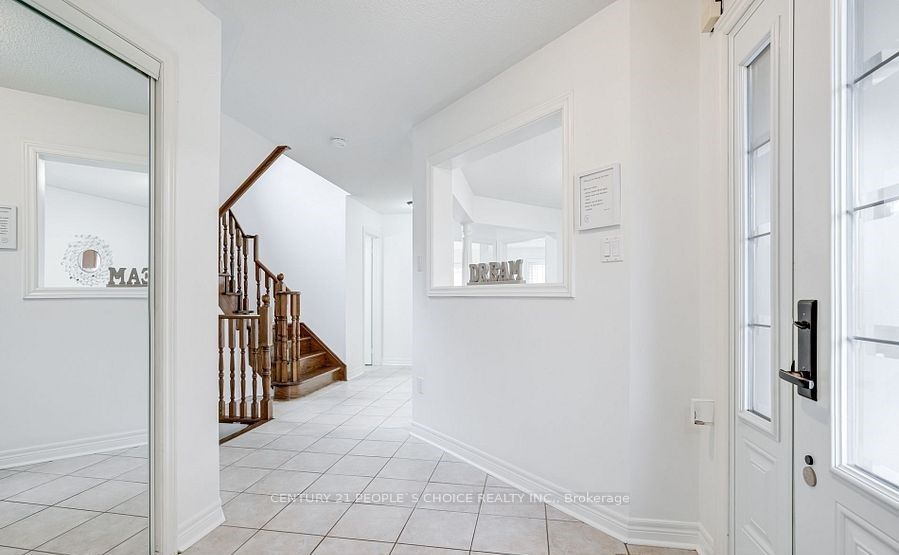 3744 Althorpe Circle, Mississauga, ON L5N 7G4 photo 5