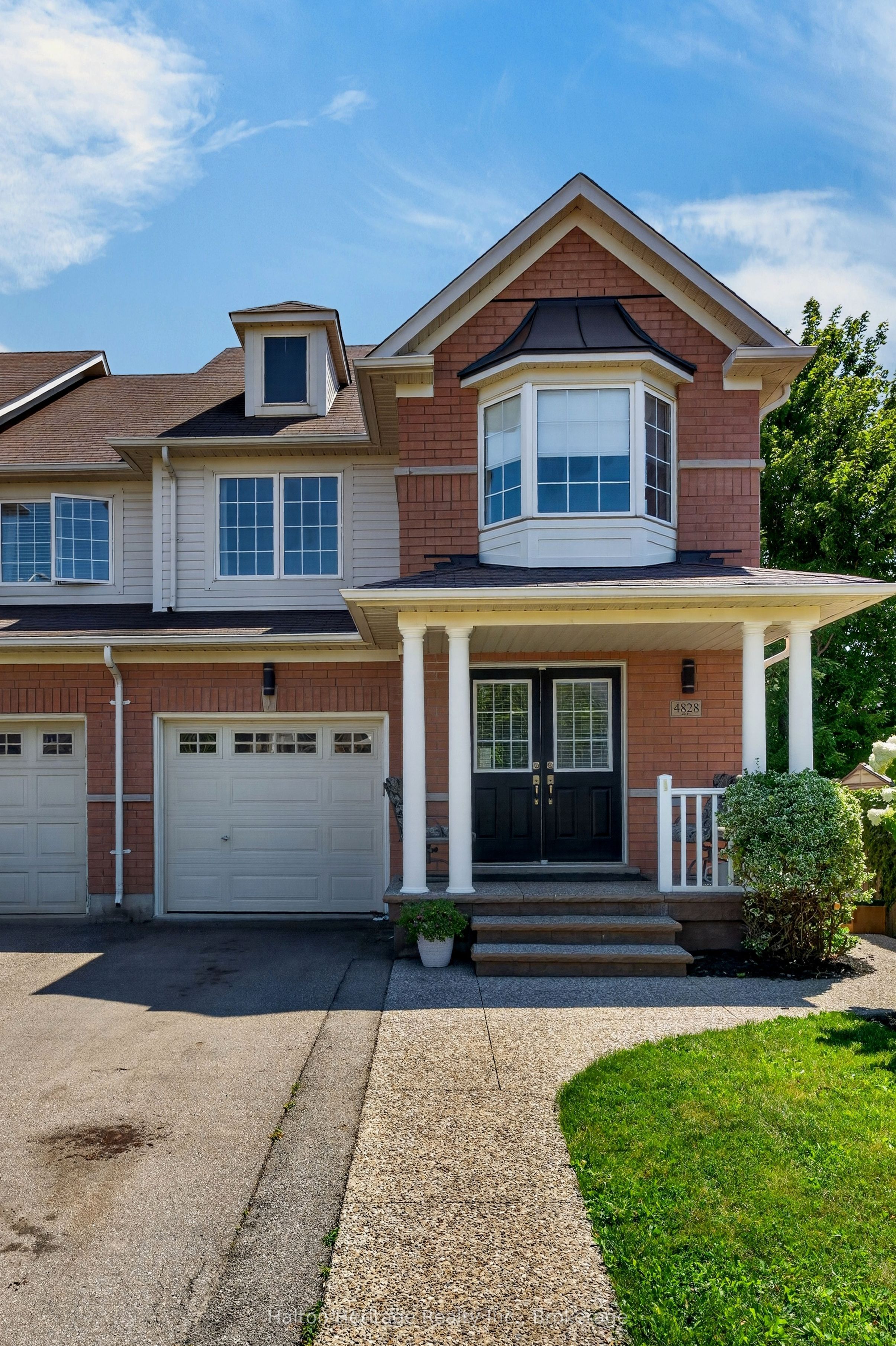 4828 Valera Road, Burlington, ON L7M 0H9