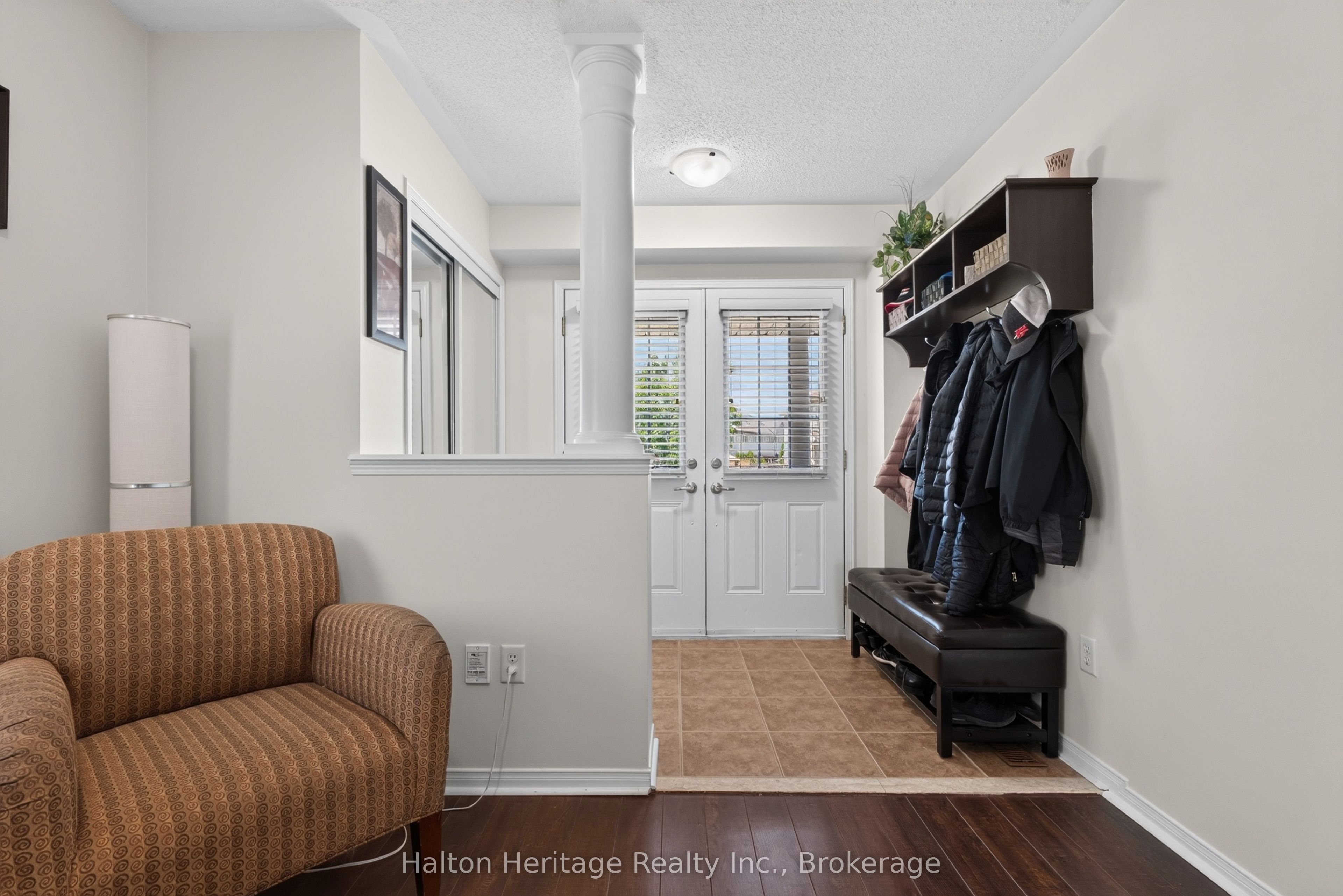 4828 Valera Road, Burlington, ON L7M 0H9 photo 4