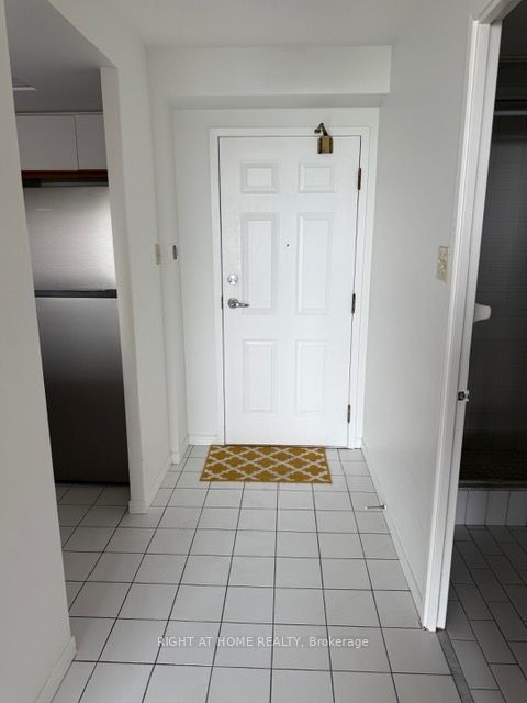 250 Webb Drive 701, Mississauga, ON L5B 3Z4 photo 4