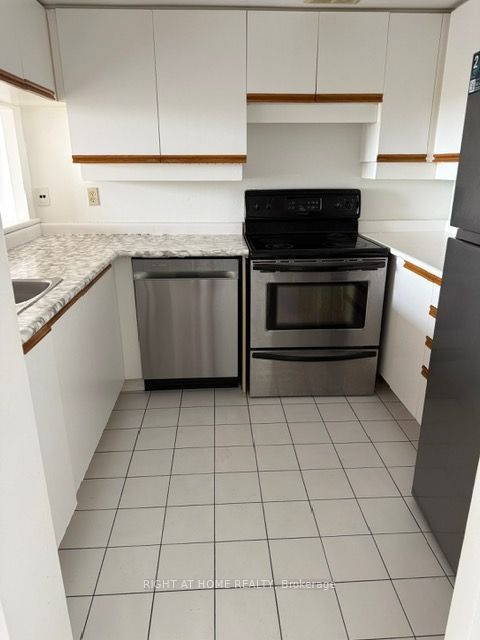250 Webb Drive 701, Mississauga, ON L5B 3Z4 photo 5