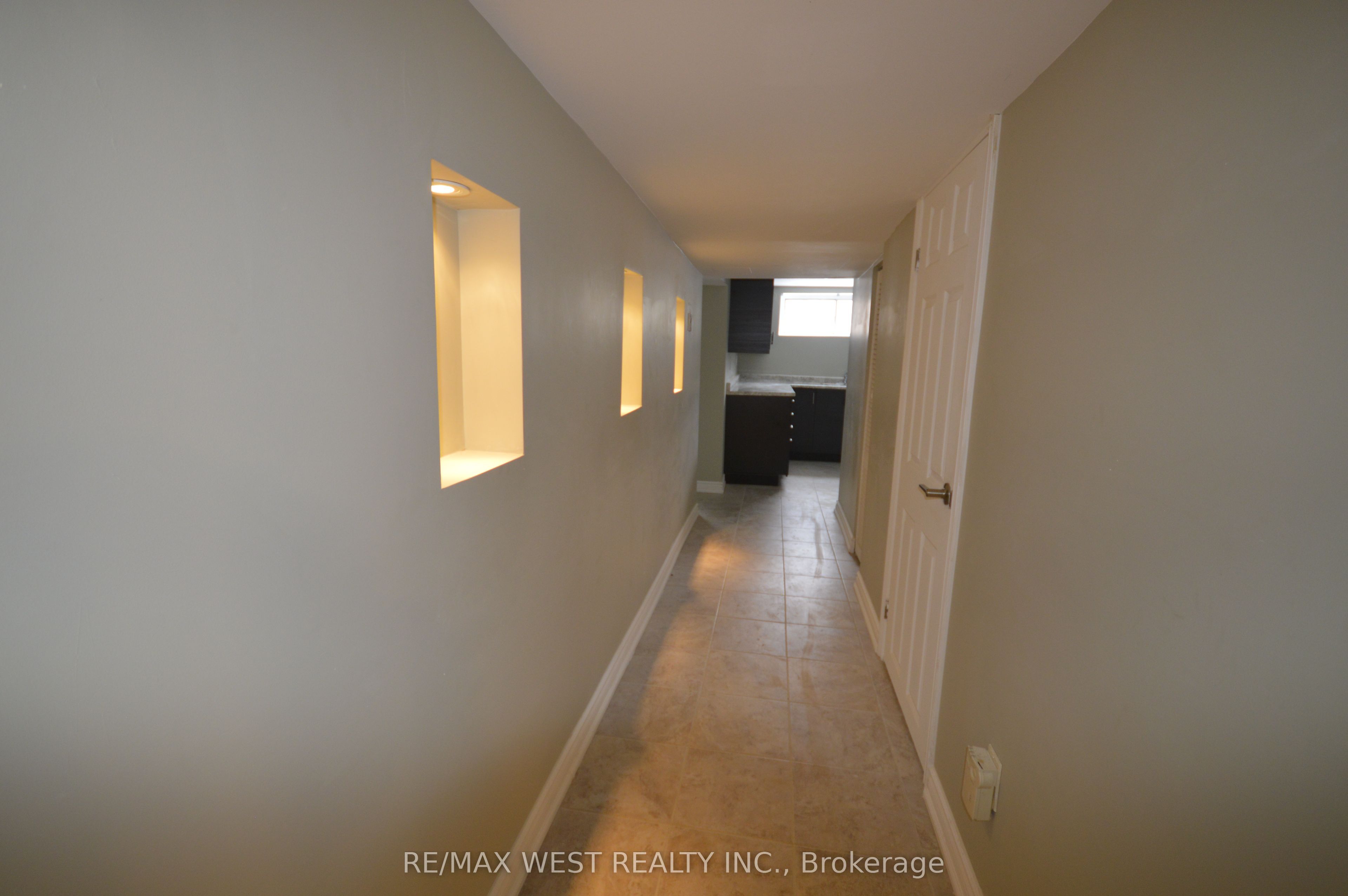 23 Bairstow Crescent Basement, Toronto, ON M9W 4R3