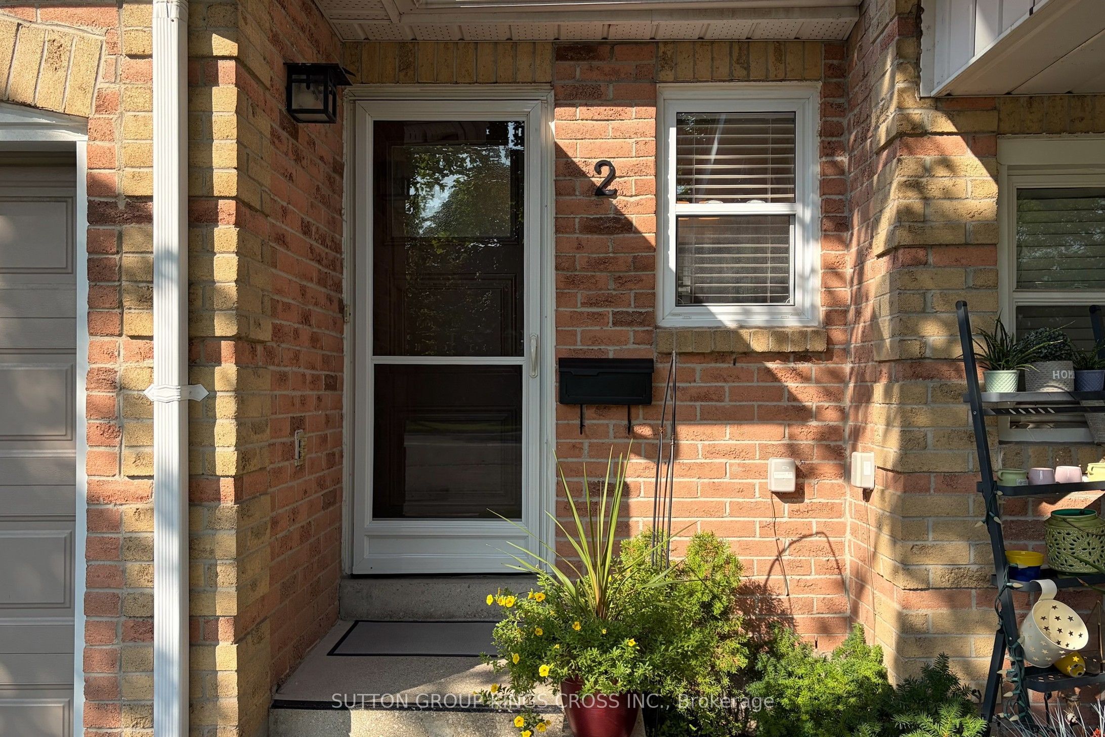 2575 Parmeer Drive 2, Mississauga, ON L5C 2Y3 photo 4