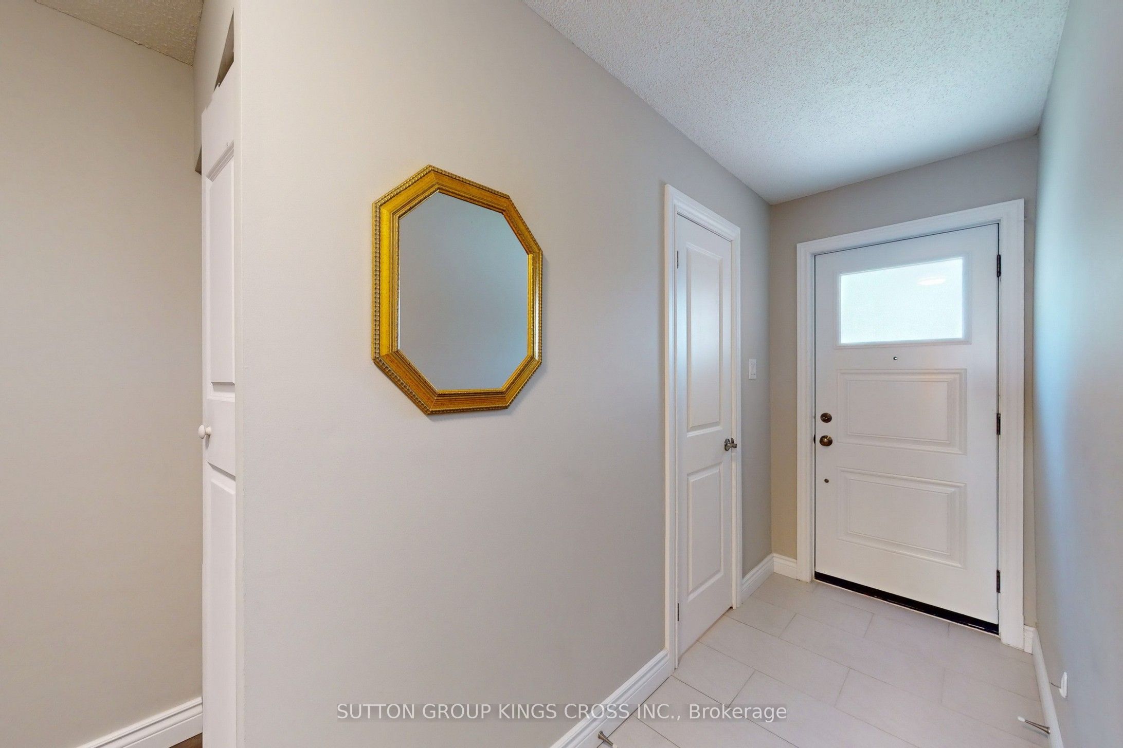 2575 Parmeer Drive 2, Mississauga, ON L5C 2Y3 photo 5