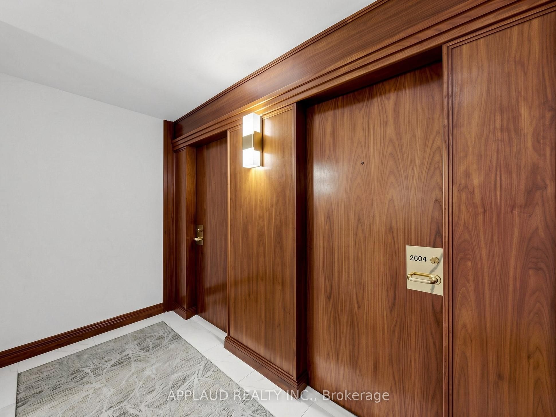 1 Palace Pier Court 2604, Toronto, ON M8V 3W9 photo 3