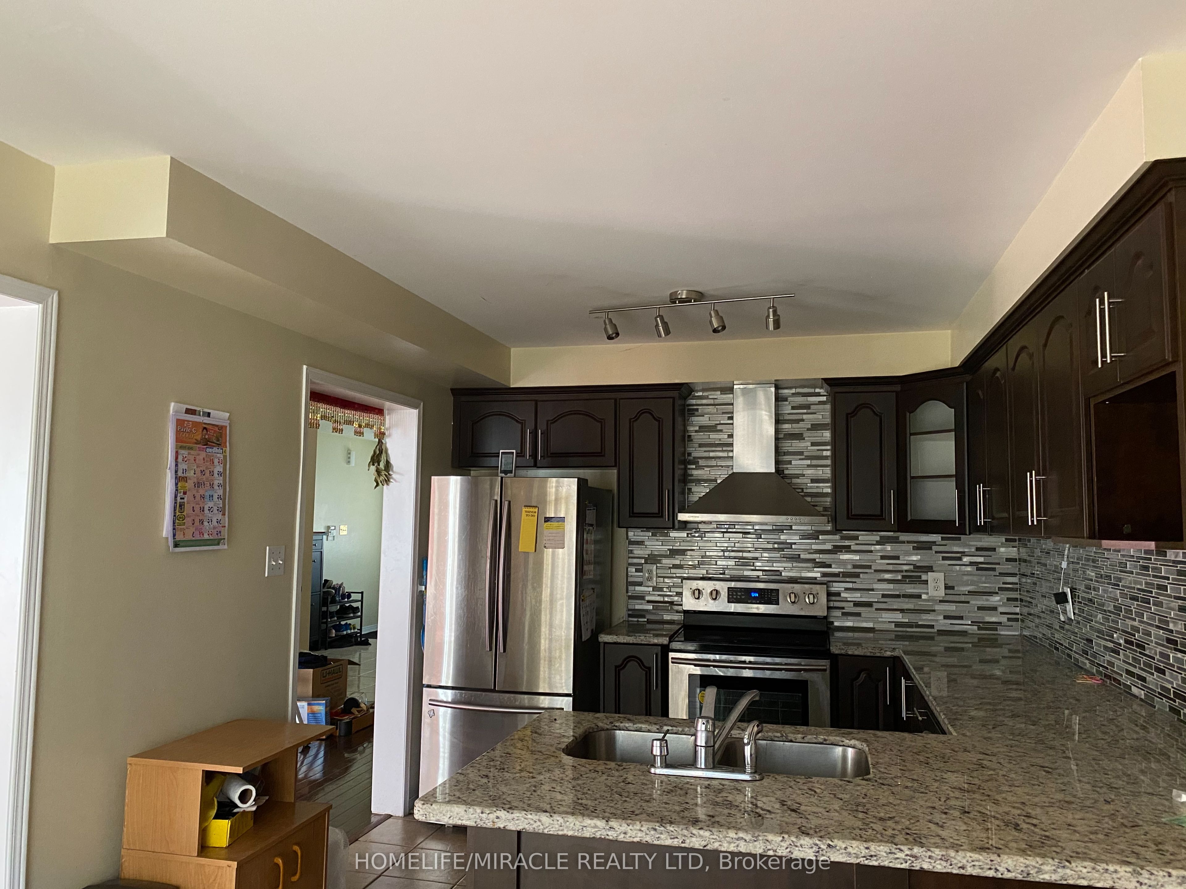 7419 Magistrate Terrace, Mississauga, ON L5W 1K9 photo 4