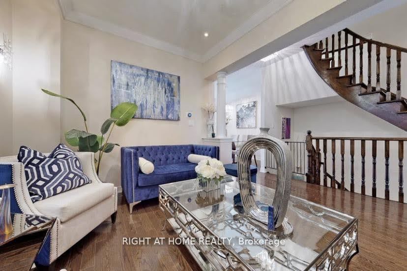 1138 Woodington Lane, Oakville, ON L6H 7V1 photo 5