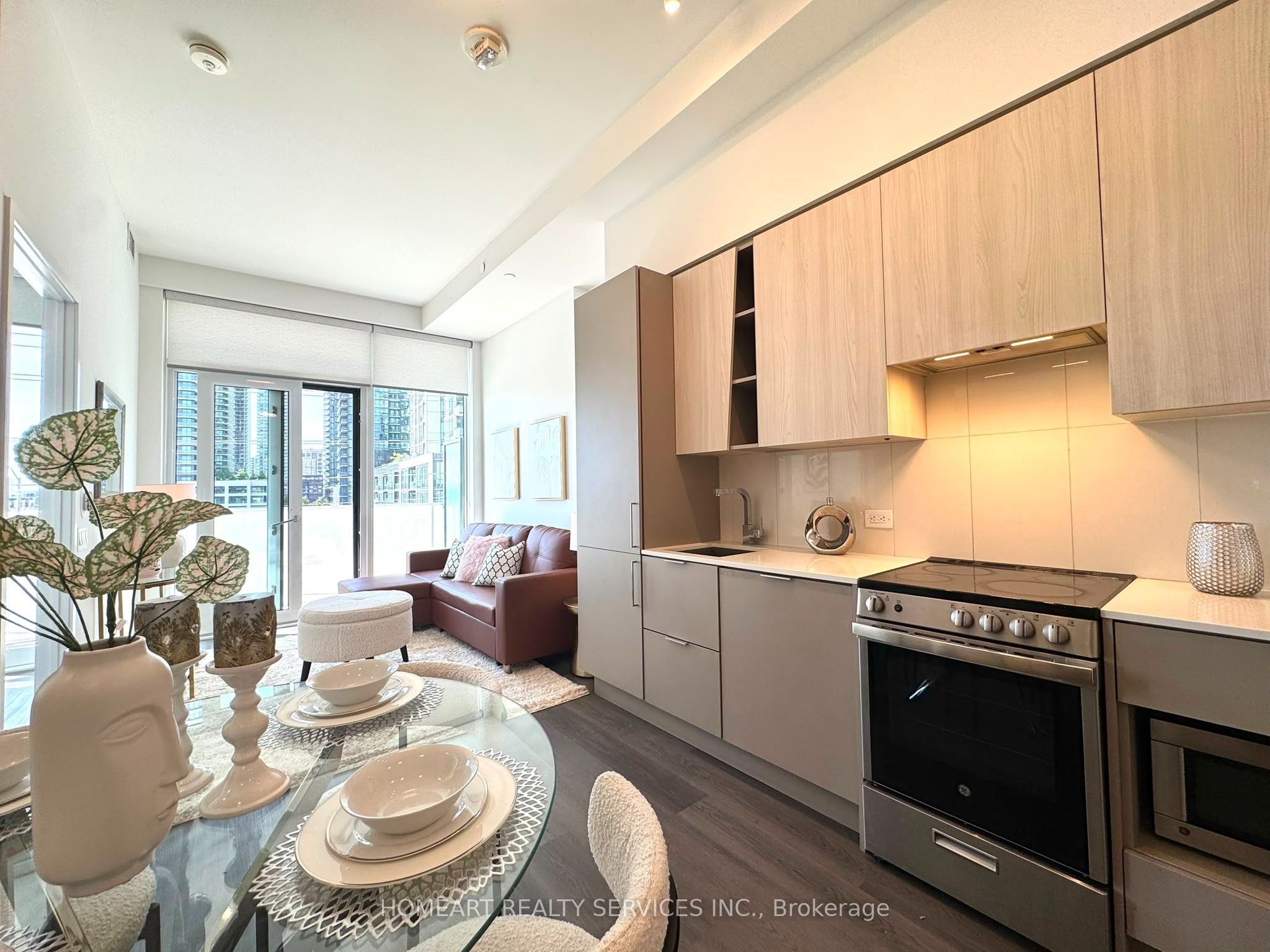 3900 Confederation Parkway 309, Mississauga, ON L5B 0M3 photo 4