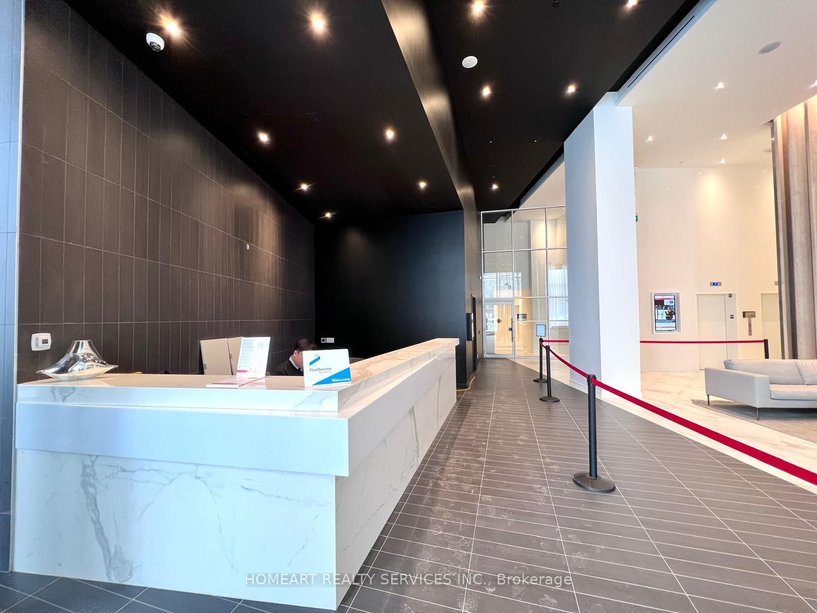 3900 Confederation Parkway 309, Mississauga, ON L5B 0M3 photo 5