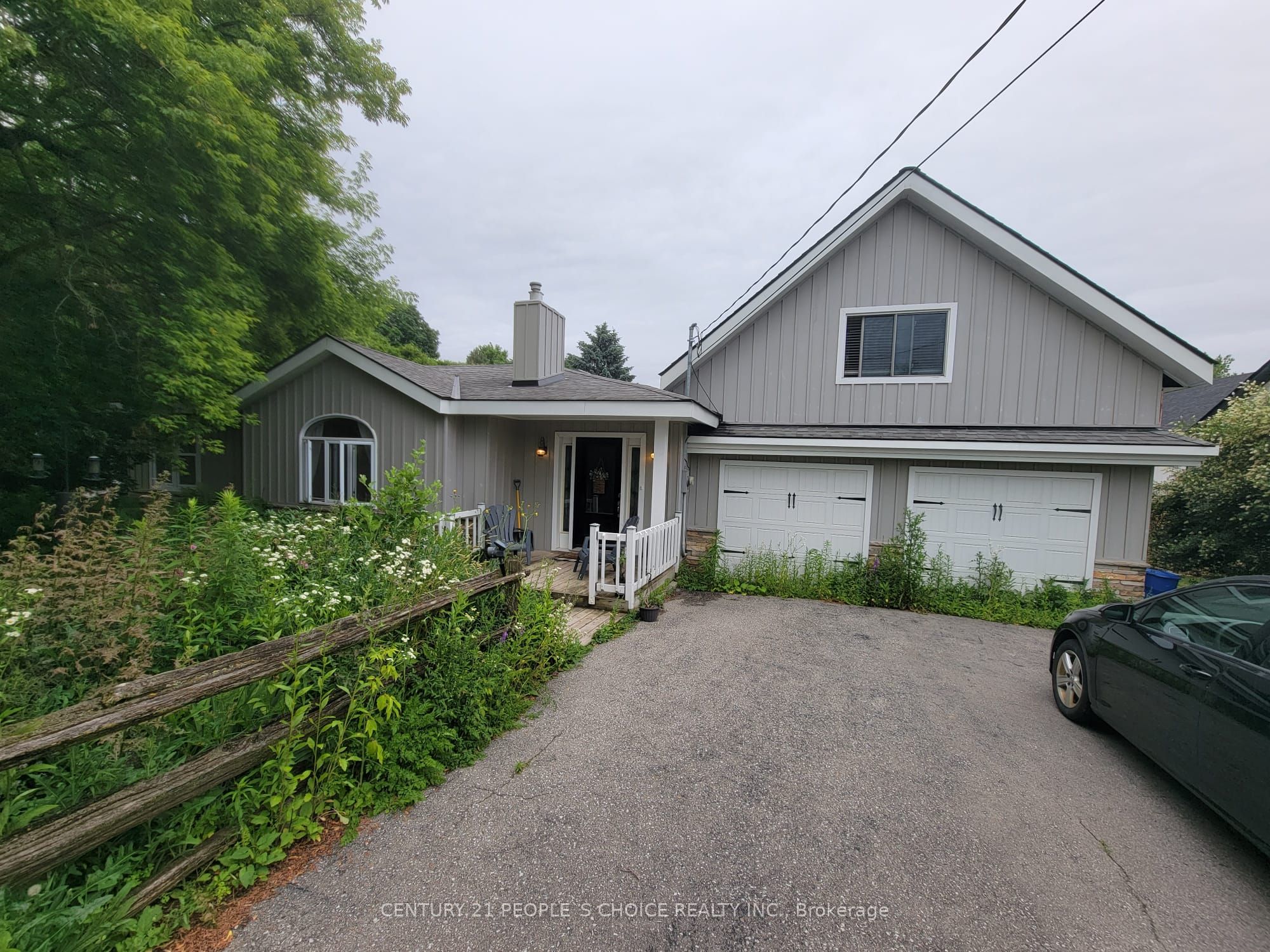 2566 2 Side Road, Burlington, ON L7M 0T1