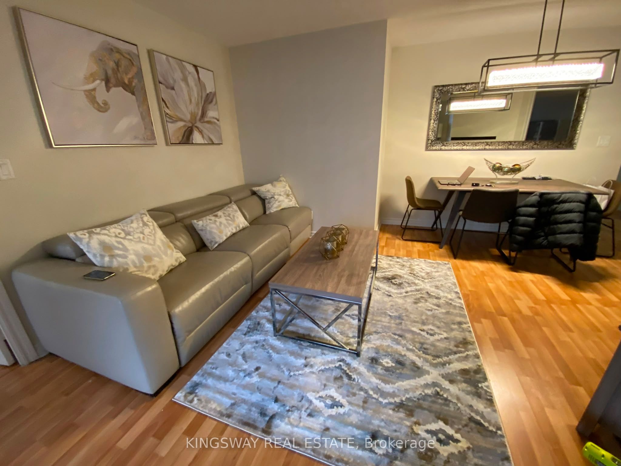 3888 Duke Of York Boulevard 2730, Mississauga, ON L5B 4P5 photo 5