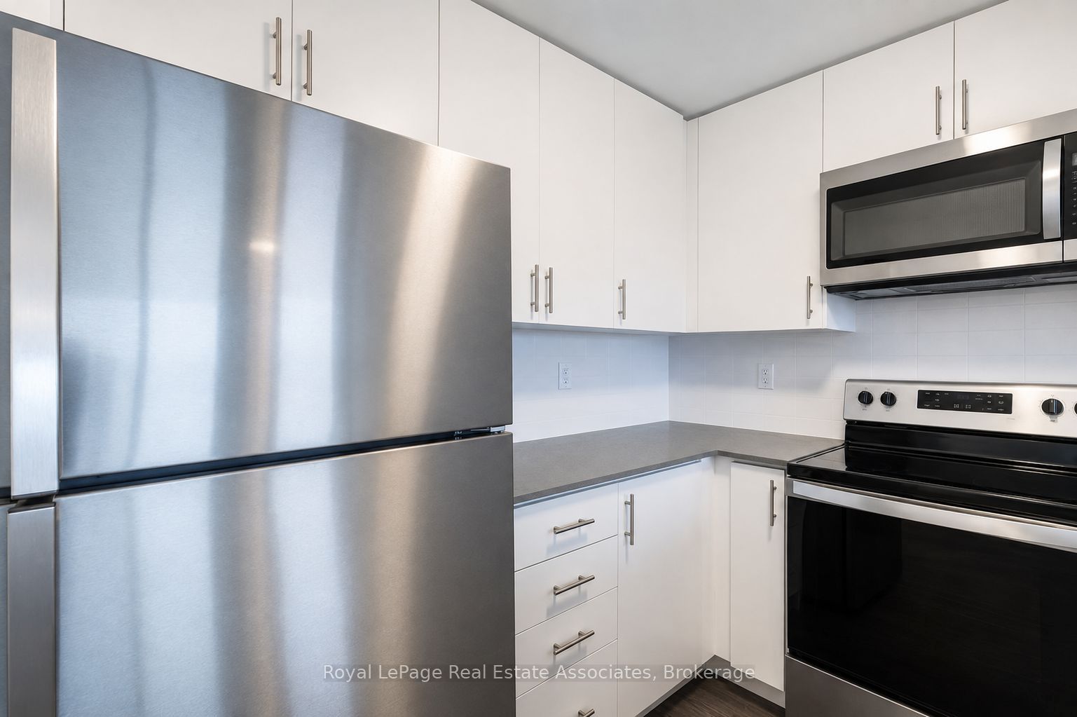 3401 Ridgeway Drive 312, Mississauga, ON L5L 0B9 photo 5