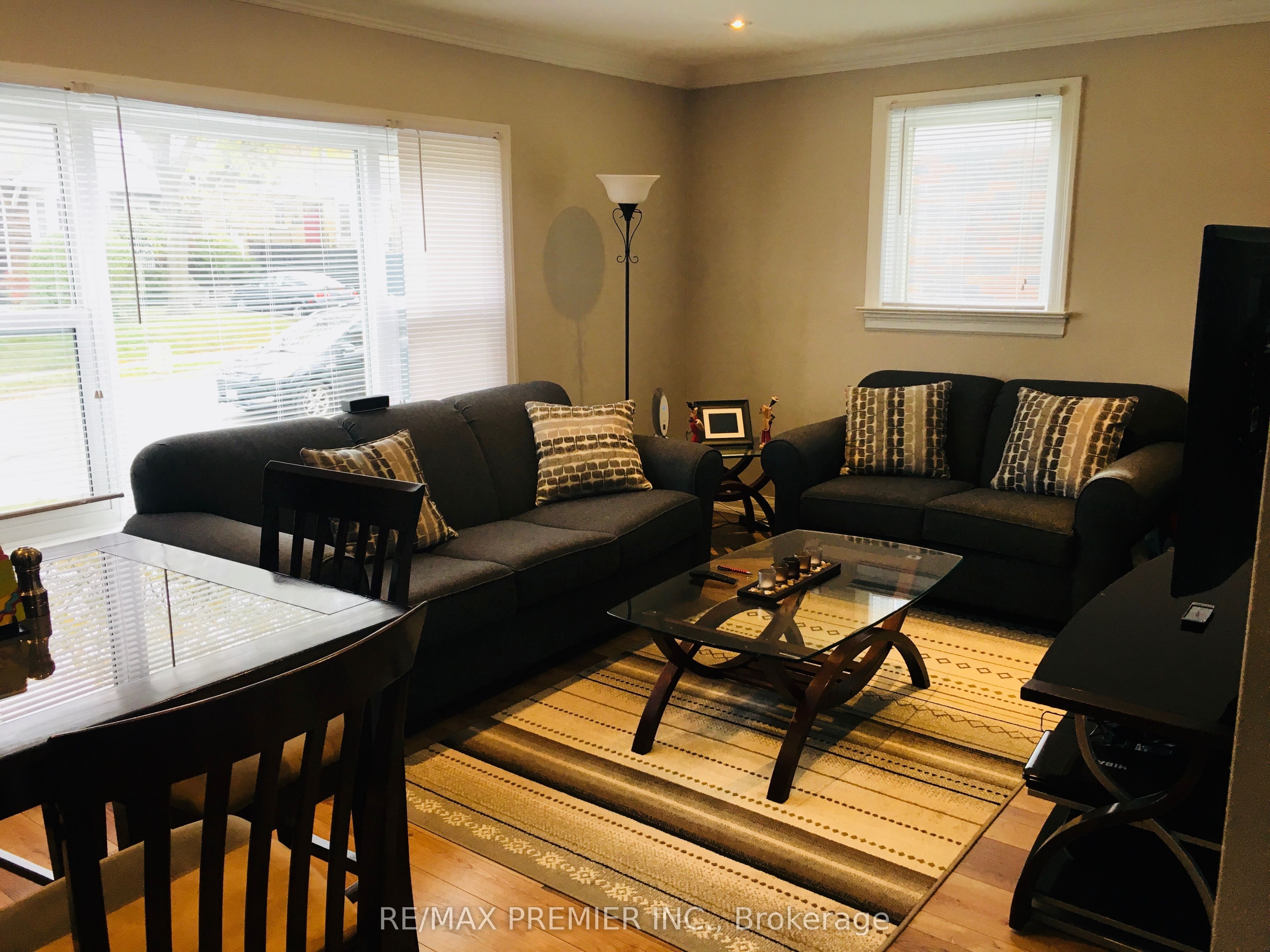 394 Whitmore Avenue Main, Toronto, ON M6E 2N4 photo 2