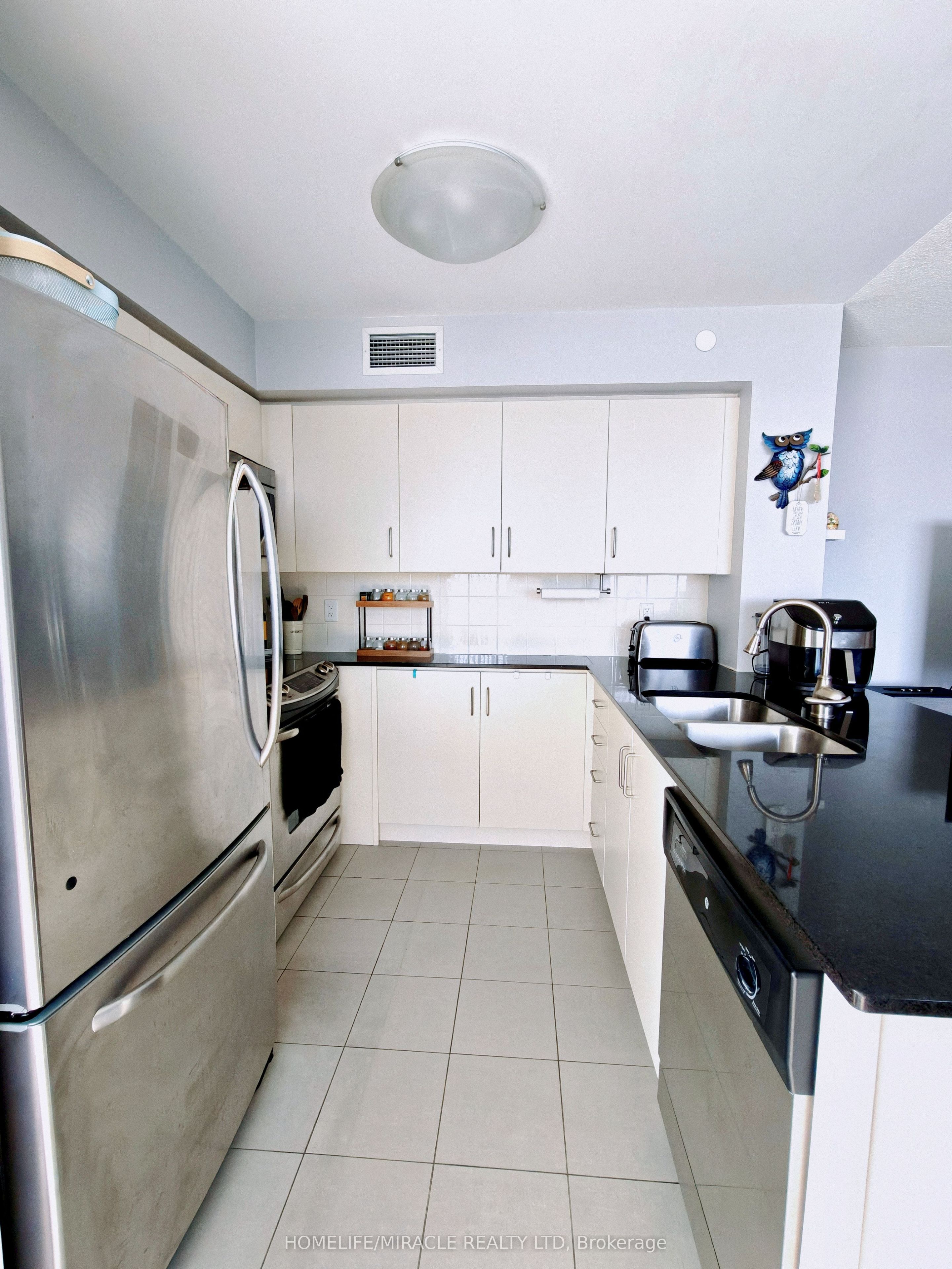 205 Sherway Gardens Road 1010, Toronto, ON M9C 0A5 photo 5