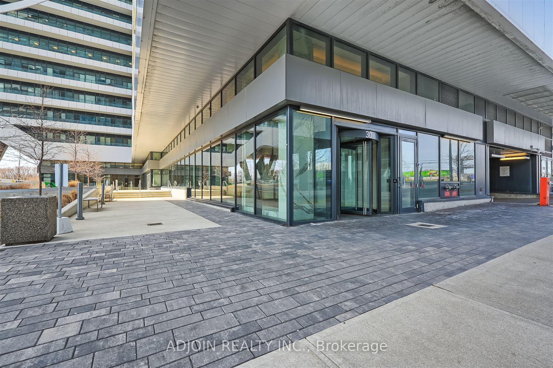 30 Shore Breeze Drive 434, Toronto, ON M8V 0J1 photo 5
