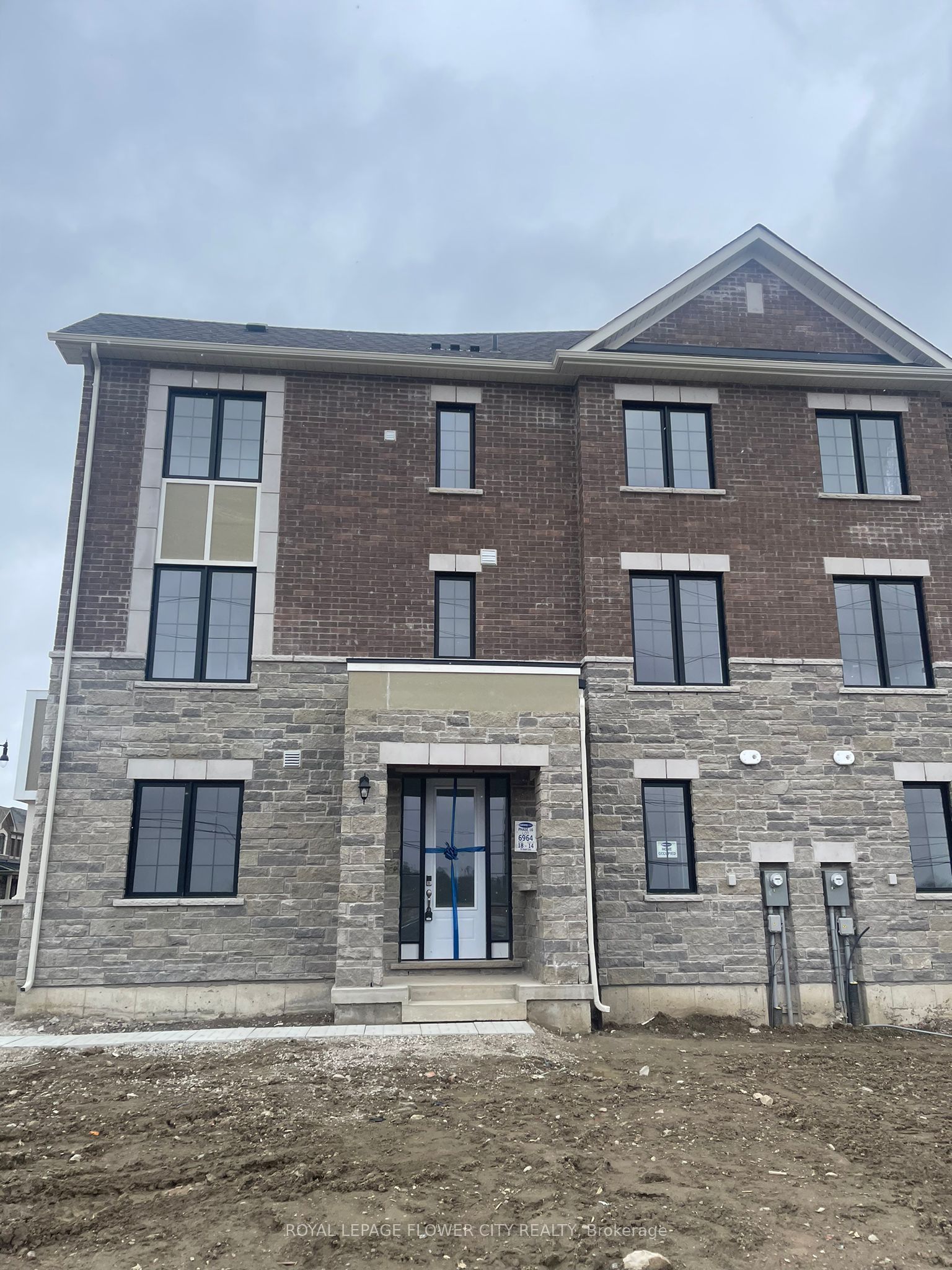93 Keppel Circle, Brampton, ON L7A 5K9