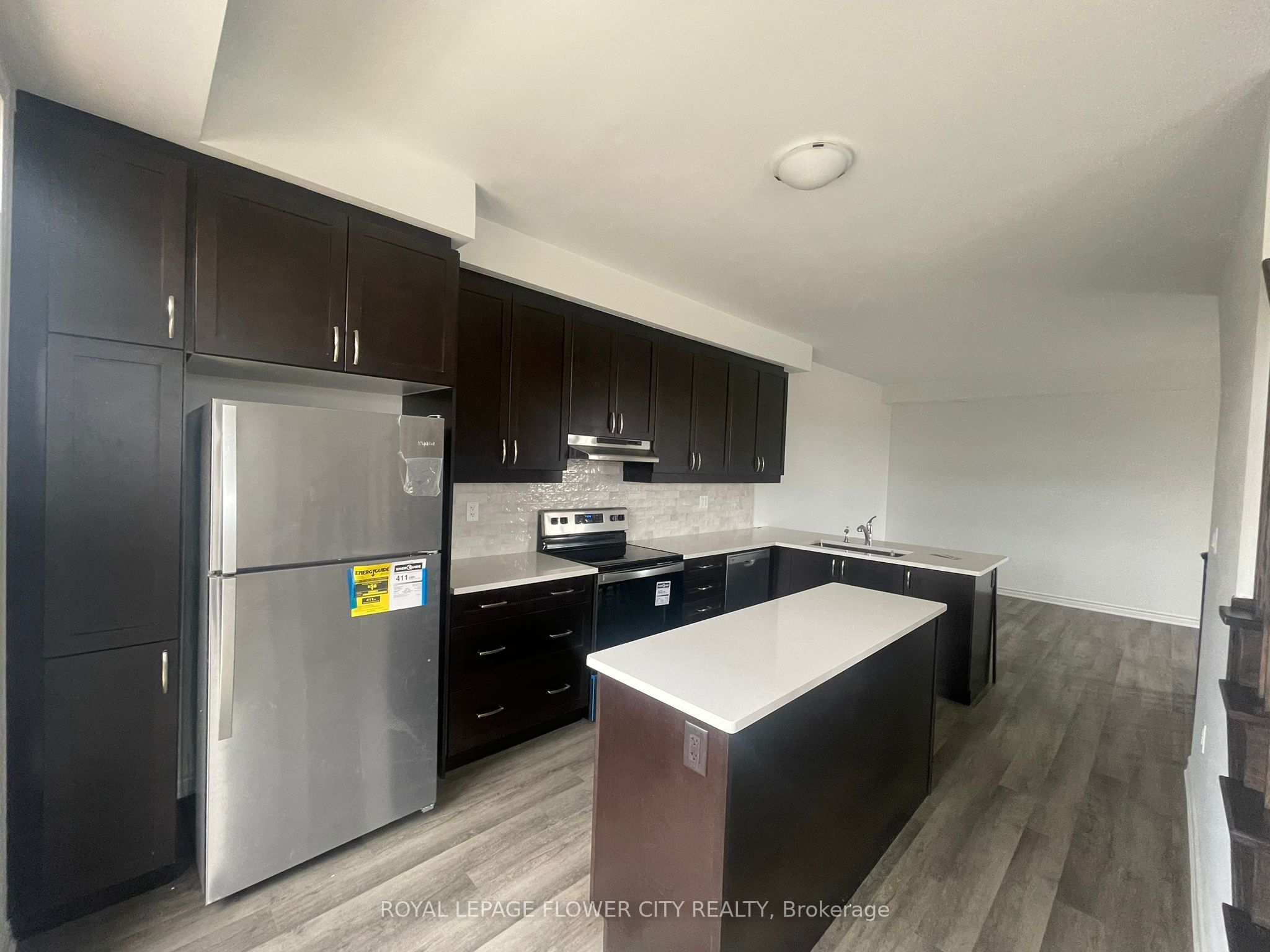 93 Keppel Circle, Brampton, ON L7A 5K9 photo 5