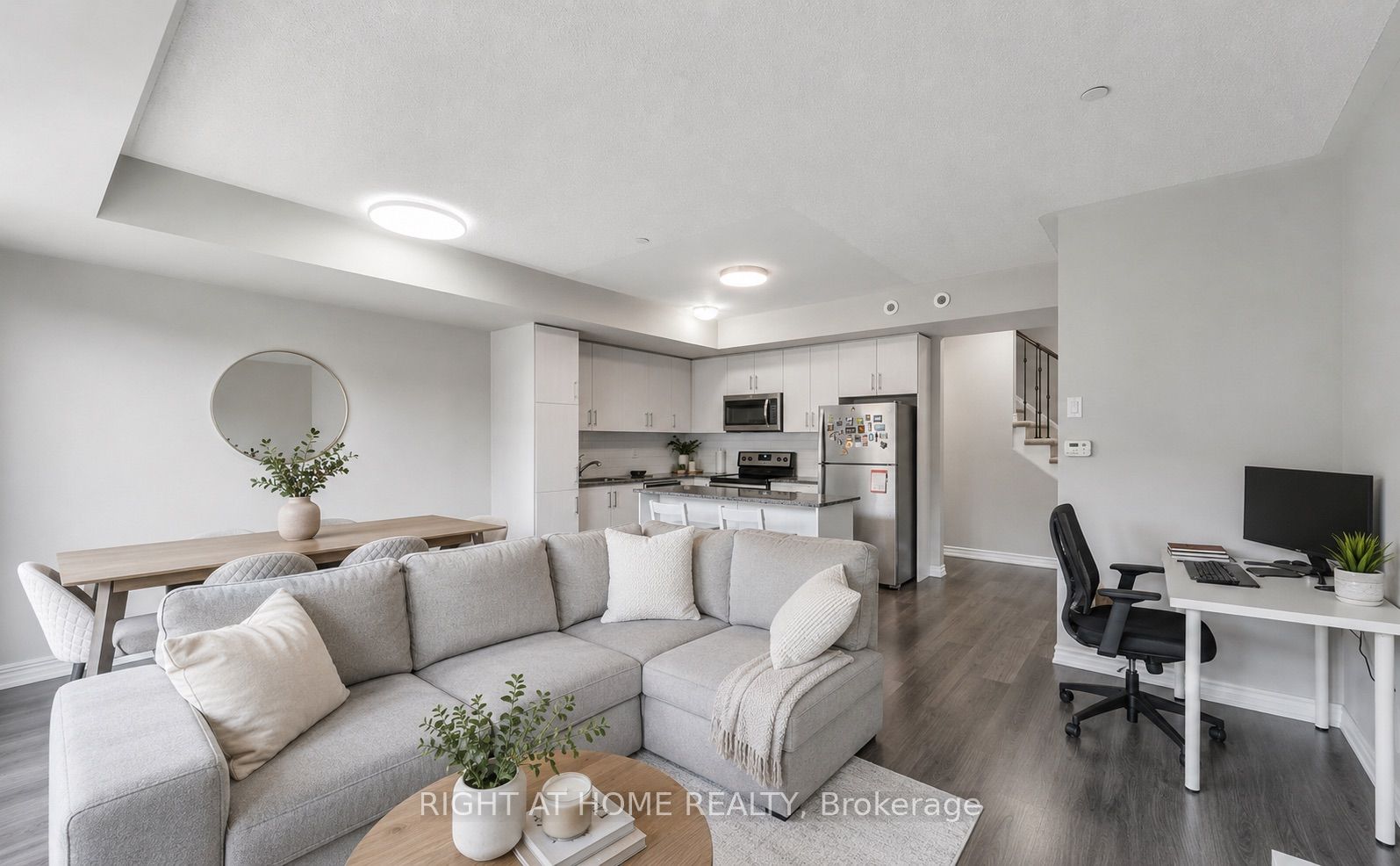 125 Long Branch Avenue 7, Toronto, ON M8W 0A9 photo 3