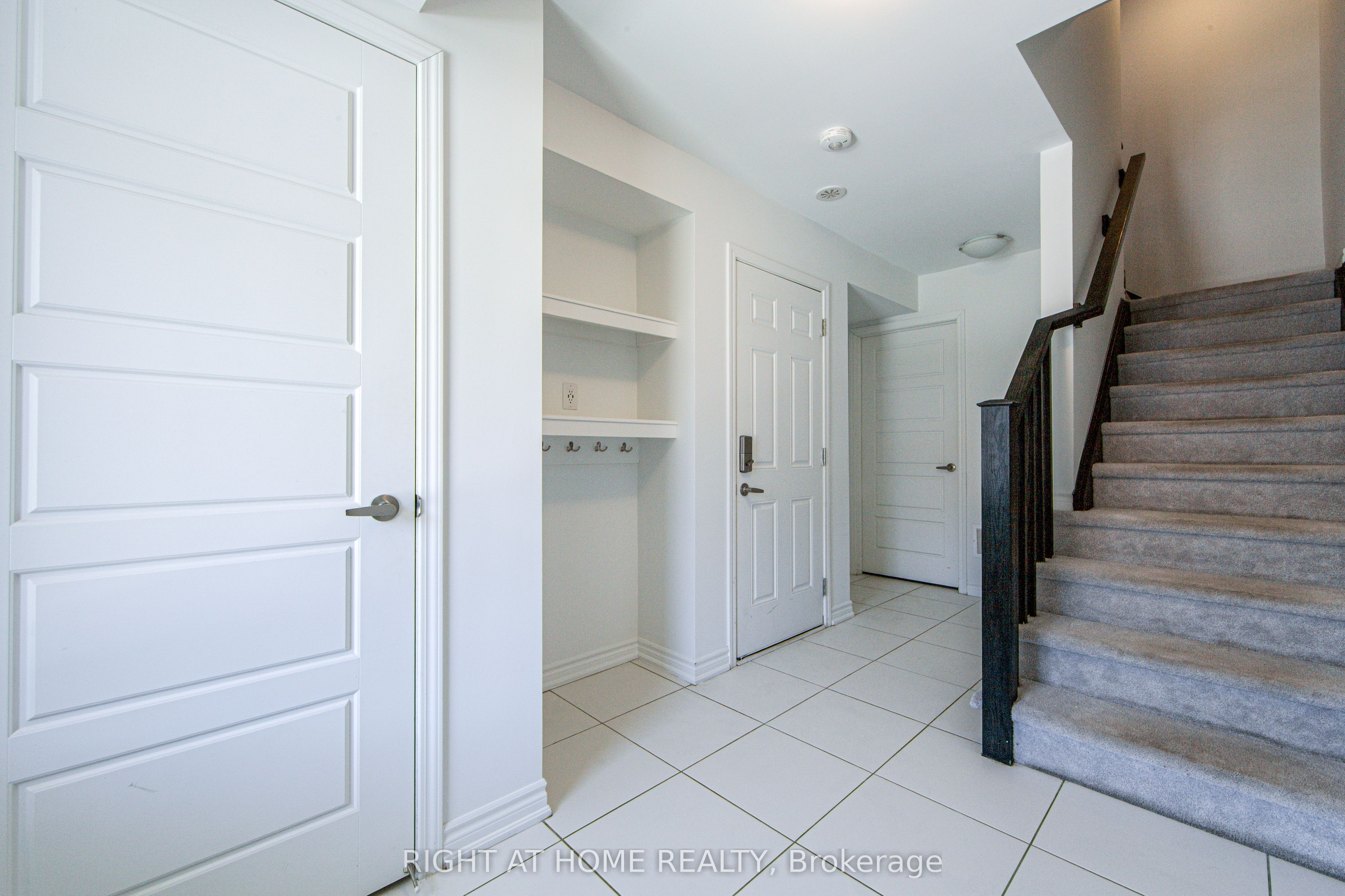 1270 Wintergreen Place, Milton, ON L9E 1S4 photo 3