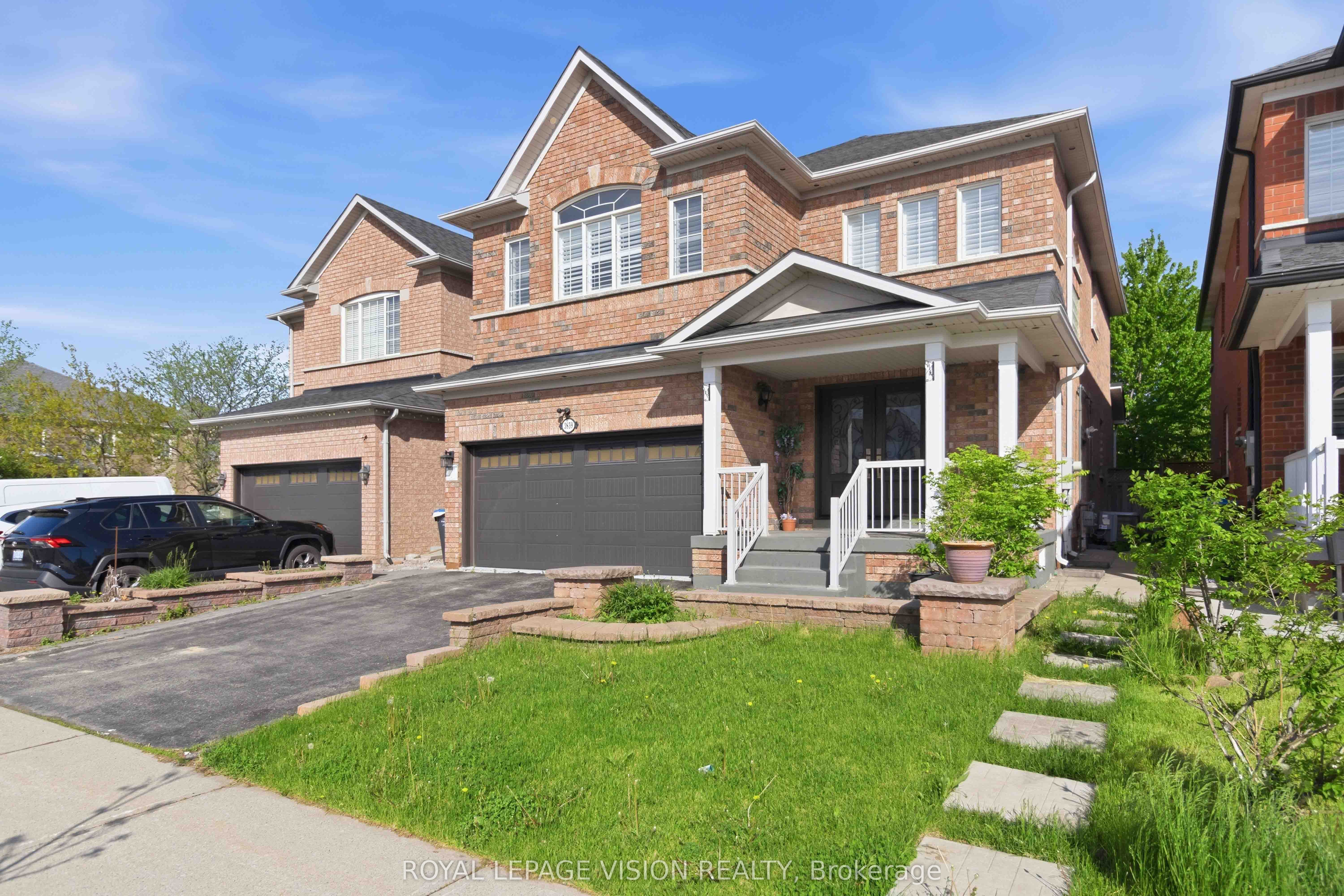 3859 Mcdowell Drive, Mississauga, ON L5M 6P1 photo 3