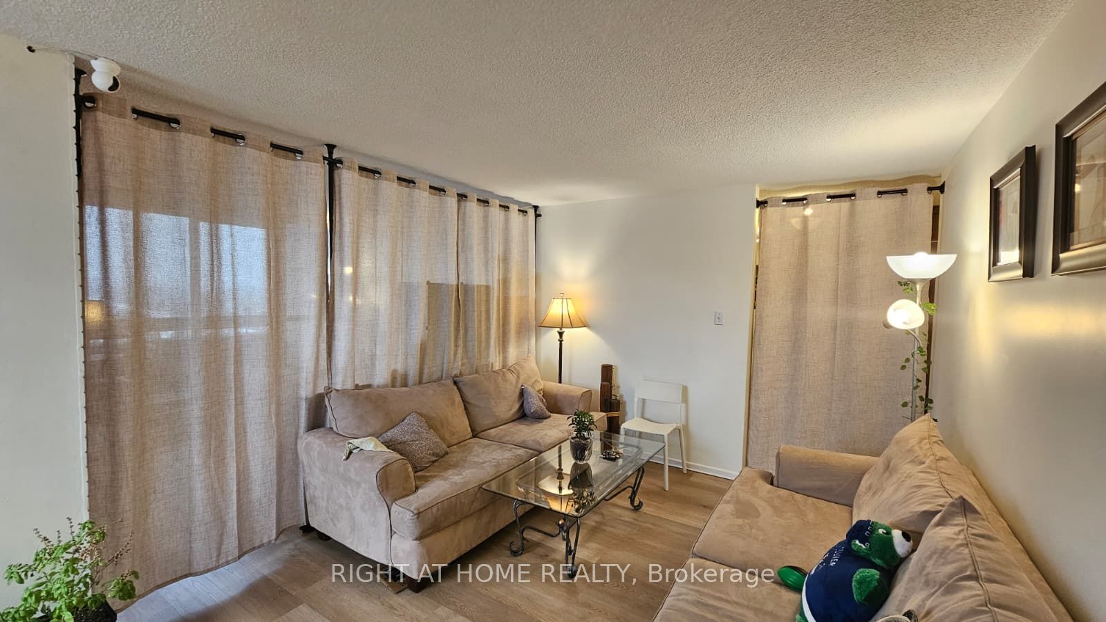 25 Kensington Road 1912, Brampton, ON L6T 3W8 photo 5