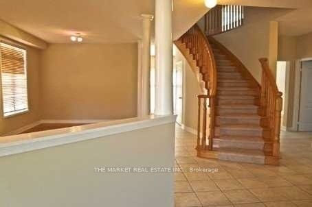 5088 Forestwalk Circle, Mississauga, ON L4Z 4A2 photo 2