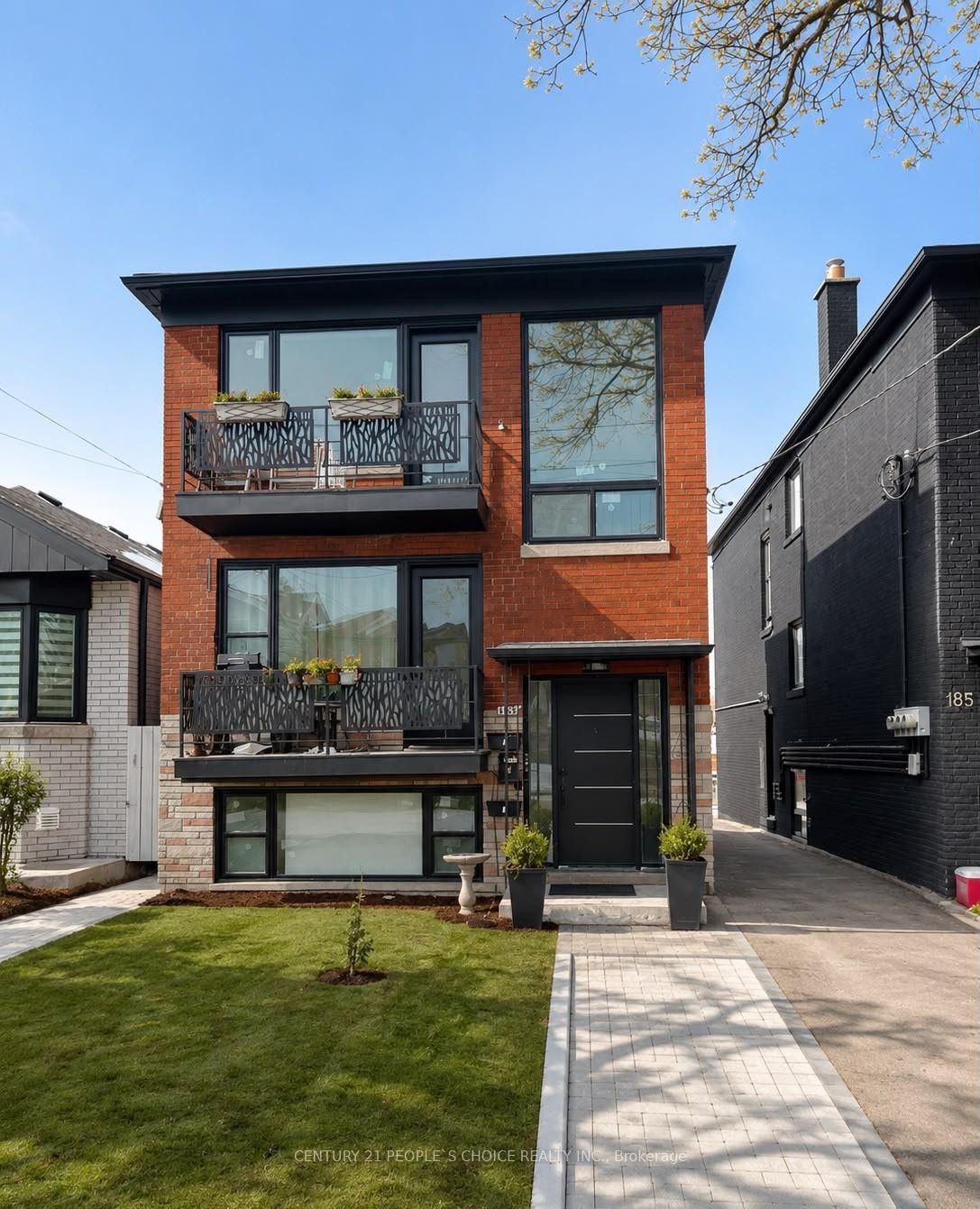 183 Bowie Avenue 2, Toronto, ON M6E 2R5 photo 3