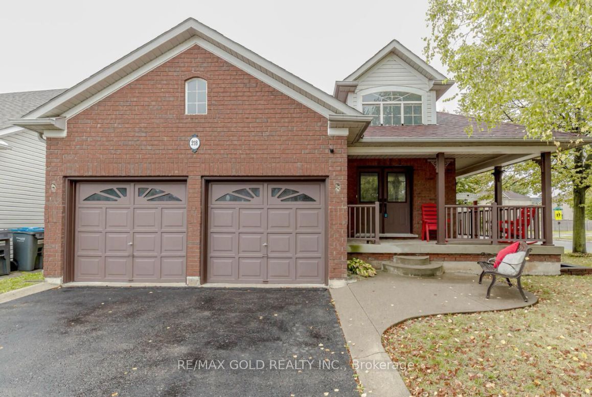 218 Van Scott Drive, Brampton, ON L7A 1V9