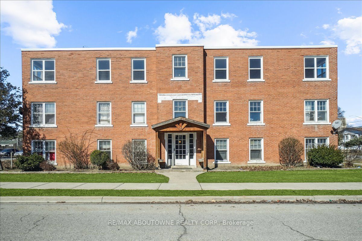 133 North Service Road E 5, Oakville, ON L6H 1A3 photo 4