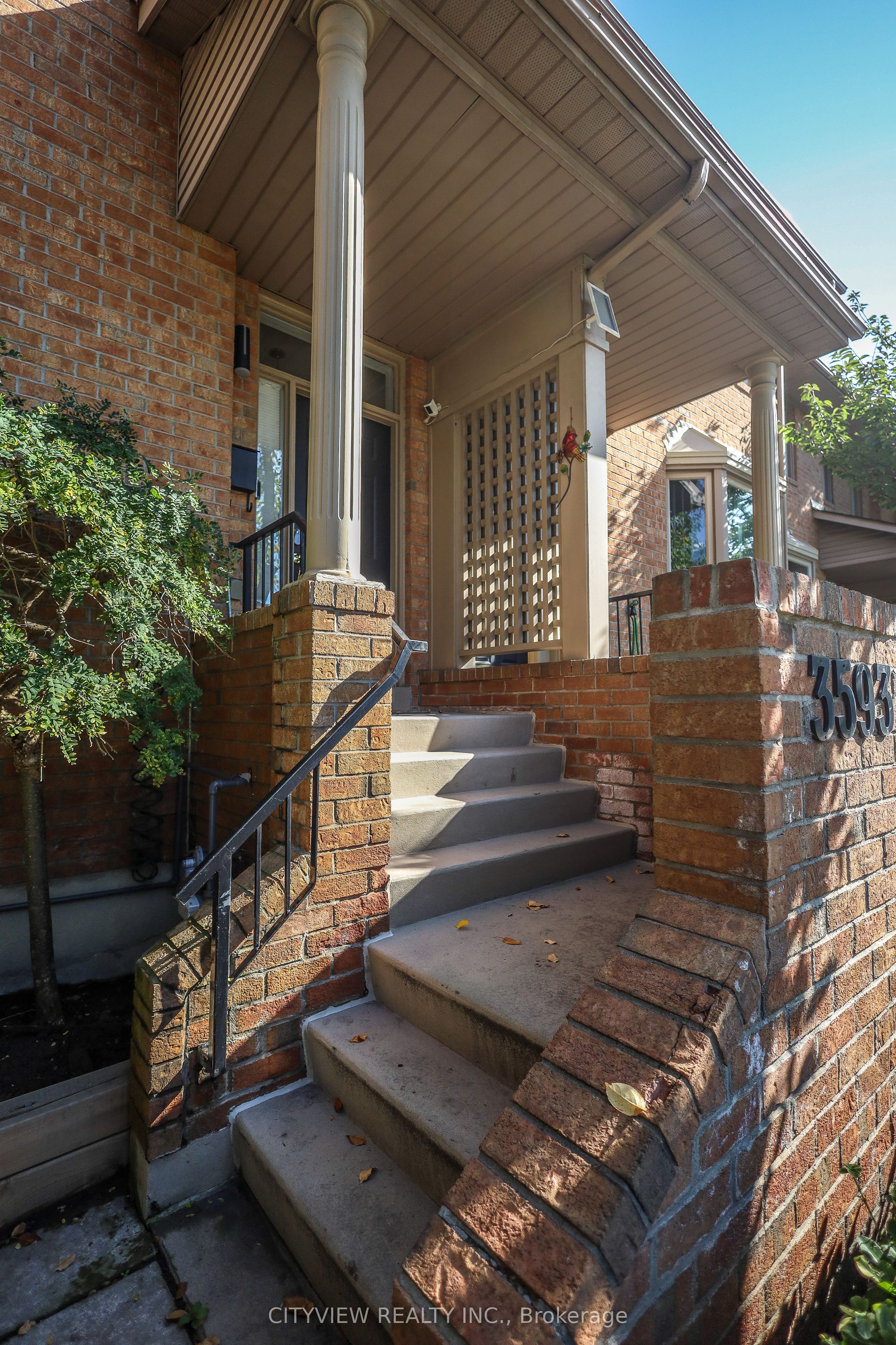 3593 Kariya Drive, Mississauga, ON L5B 3J2 photo 3