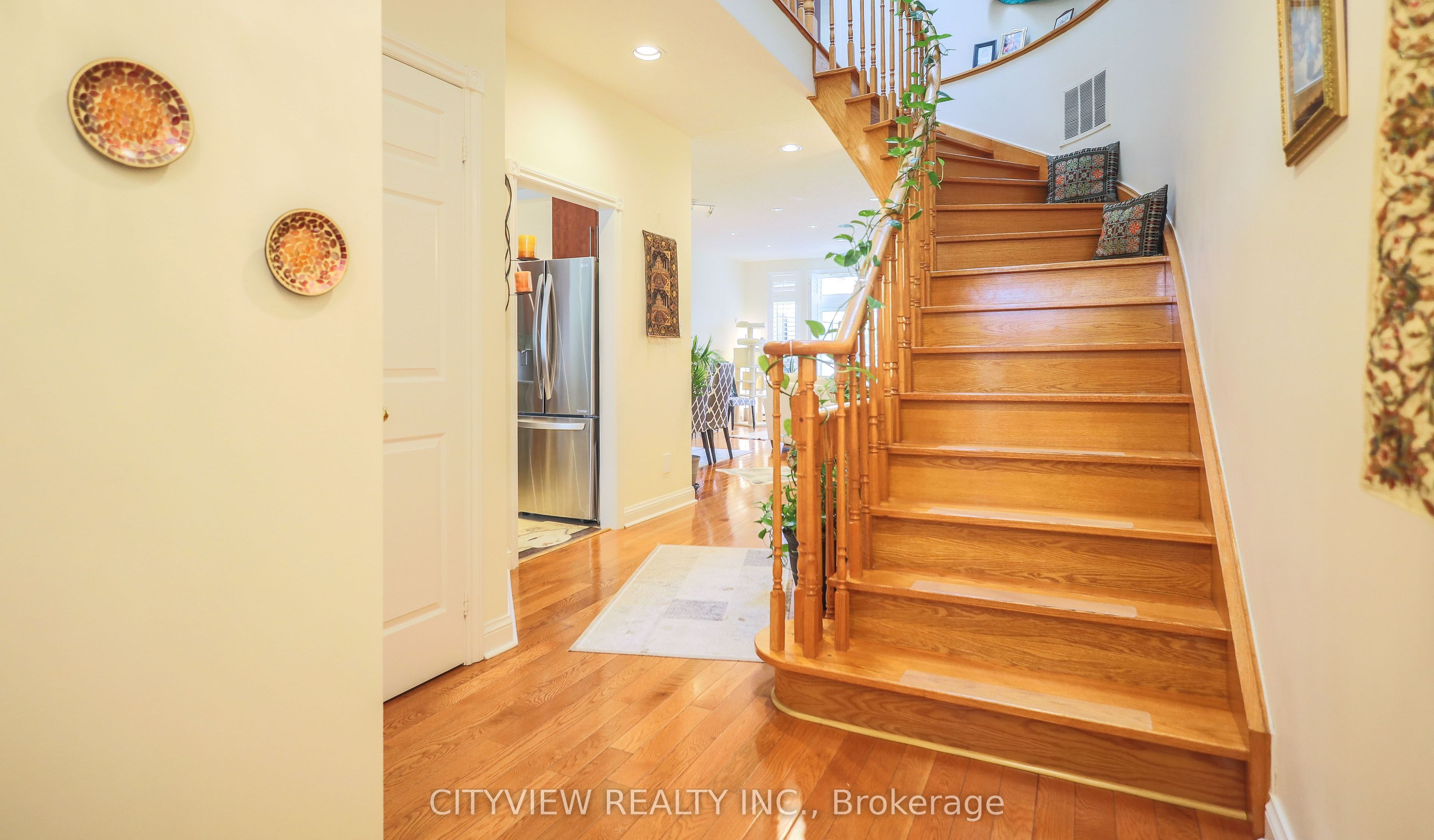 3593 Kariya Drive, Mississauga, ON L5B 3J2 photo 4