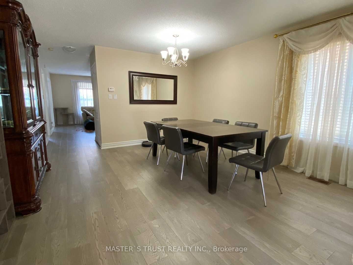 5659 Dolmite Heights, Mississauga, ON L5M 7B5 photo 2