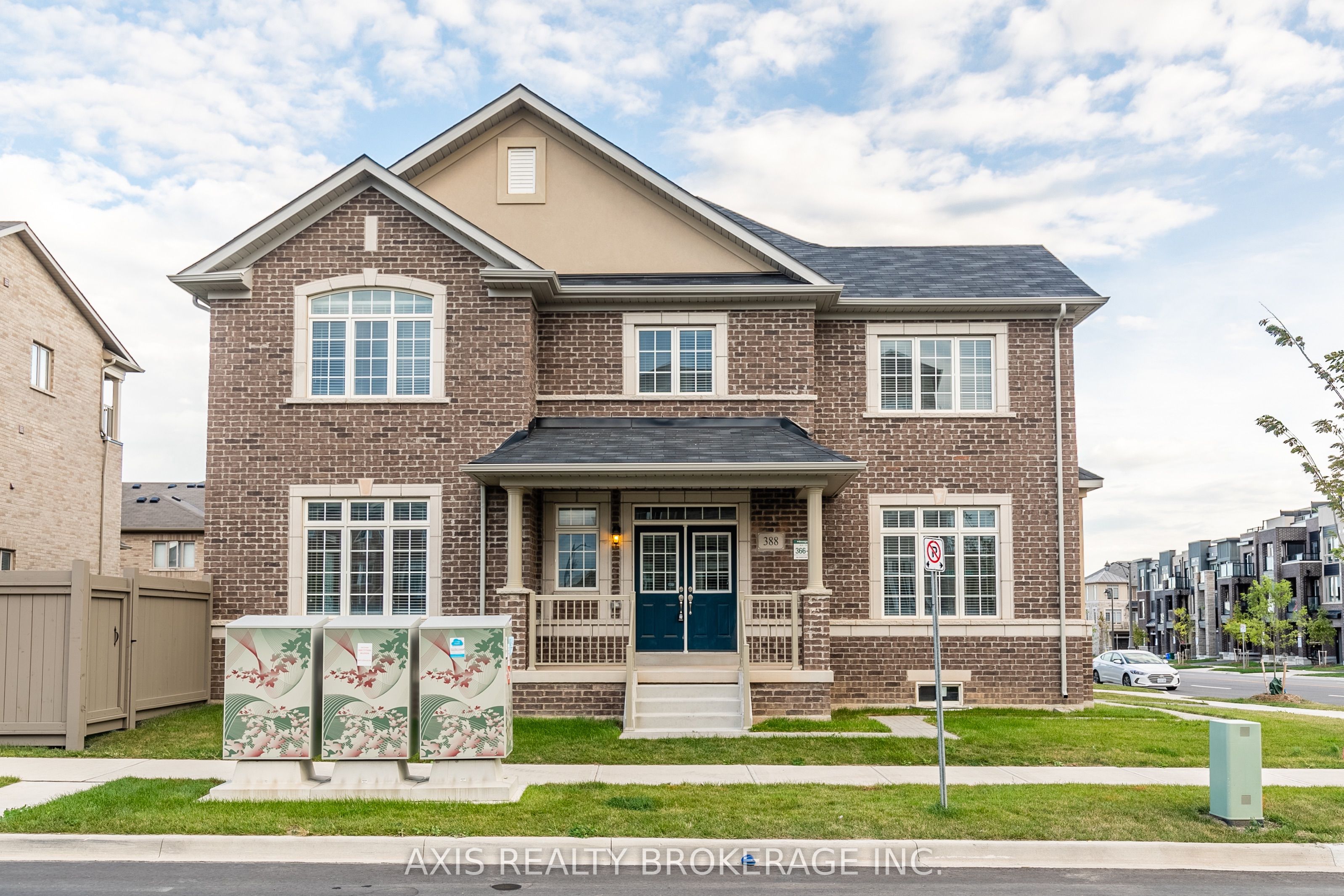 388 Grindstone Trail, Oakville, ON L6H 0S1