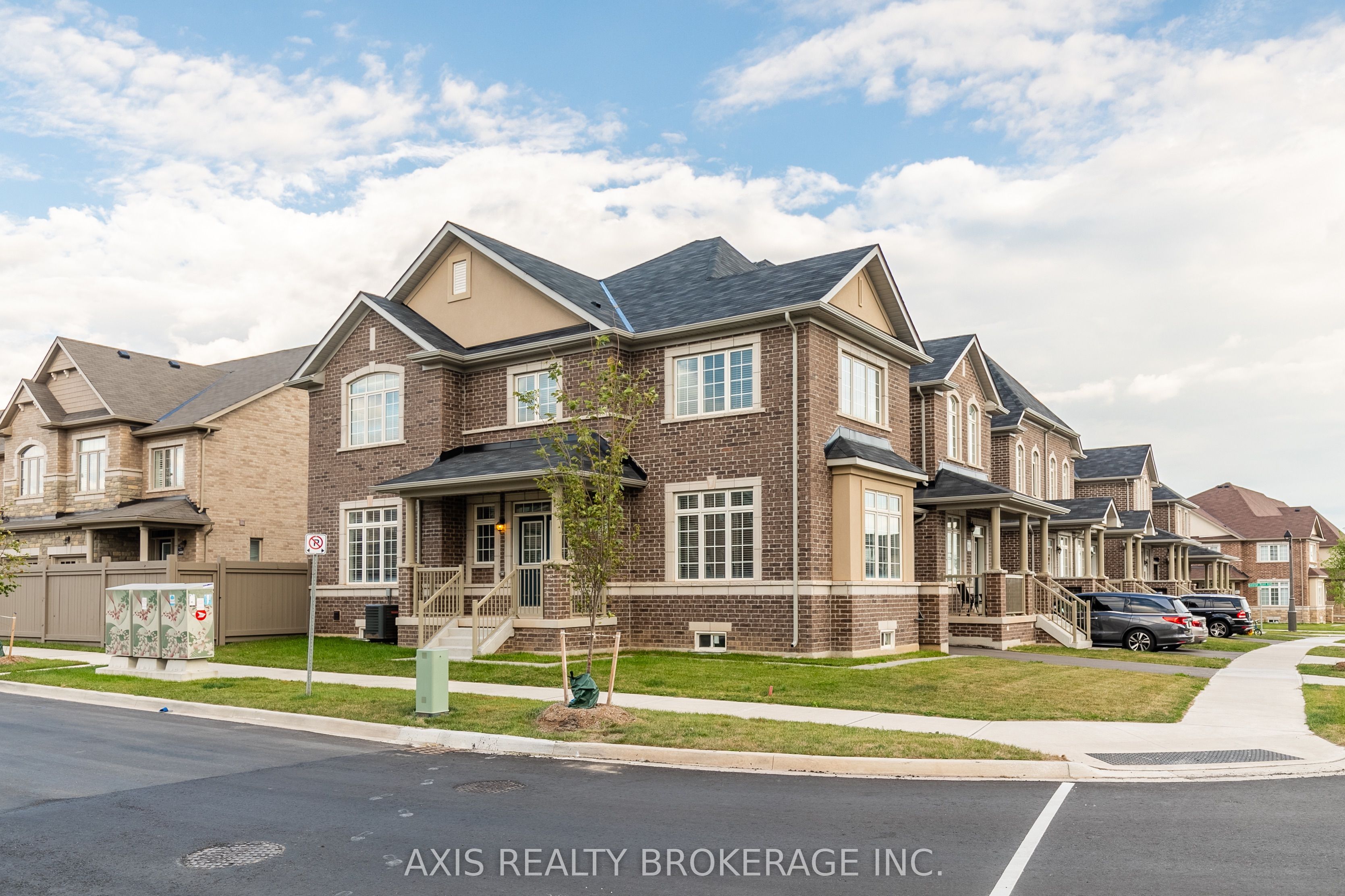 388 Grindstone Trail, Oakville, ON L6H 0S1 photo 2