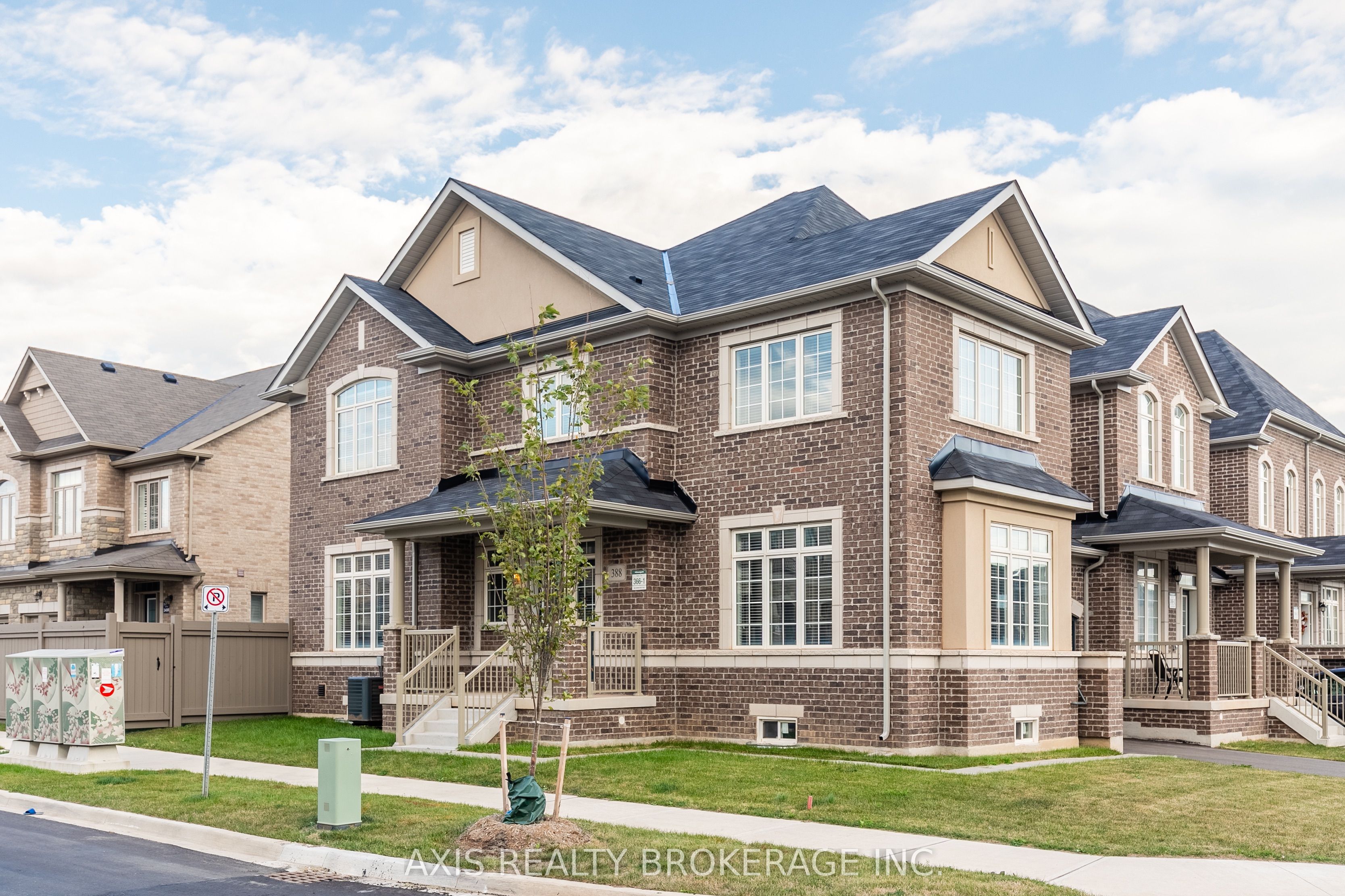 388 Grindstone Trail, Oakville, ON L6H 0S1 photo 3