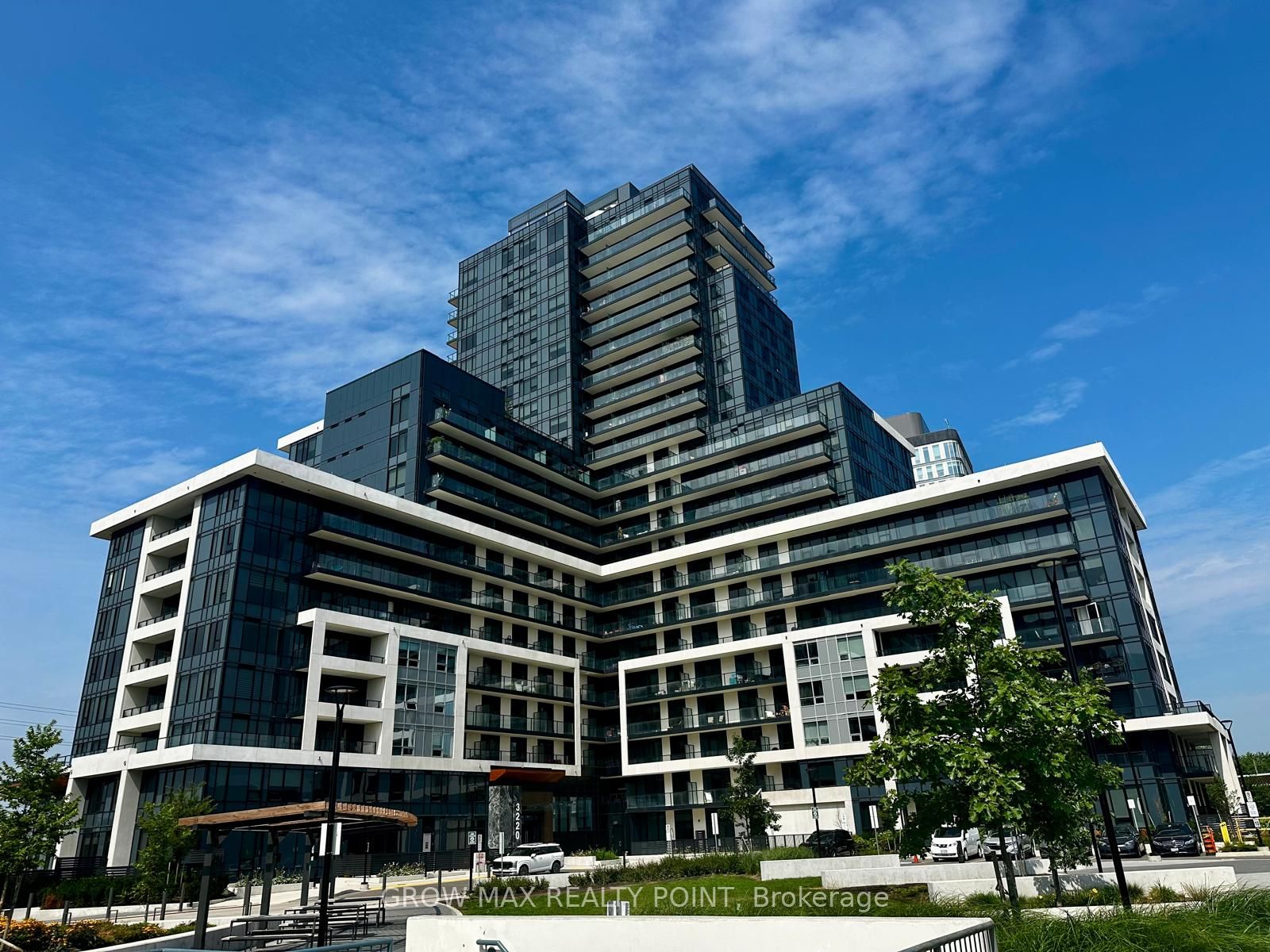 3220 William Coltson Avenue 1218, Oakville, ON L6H 7X9