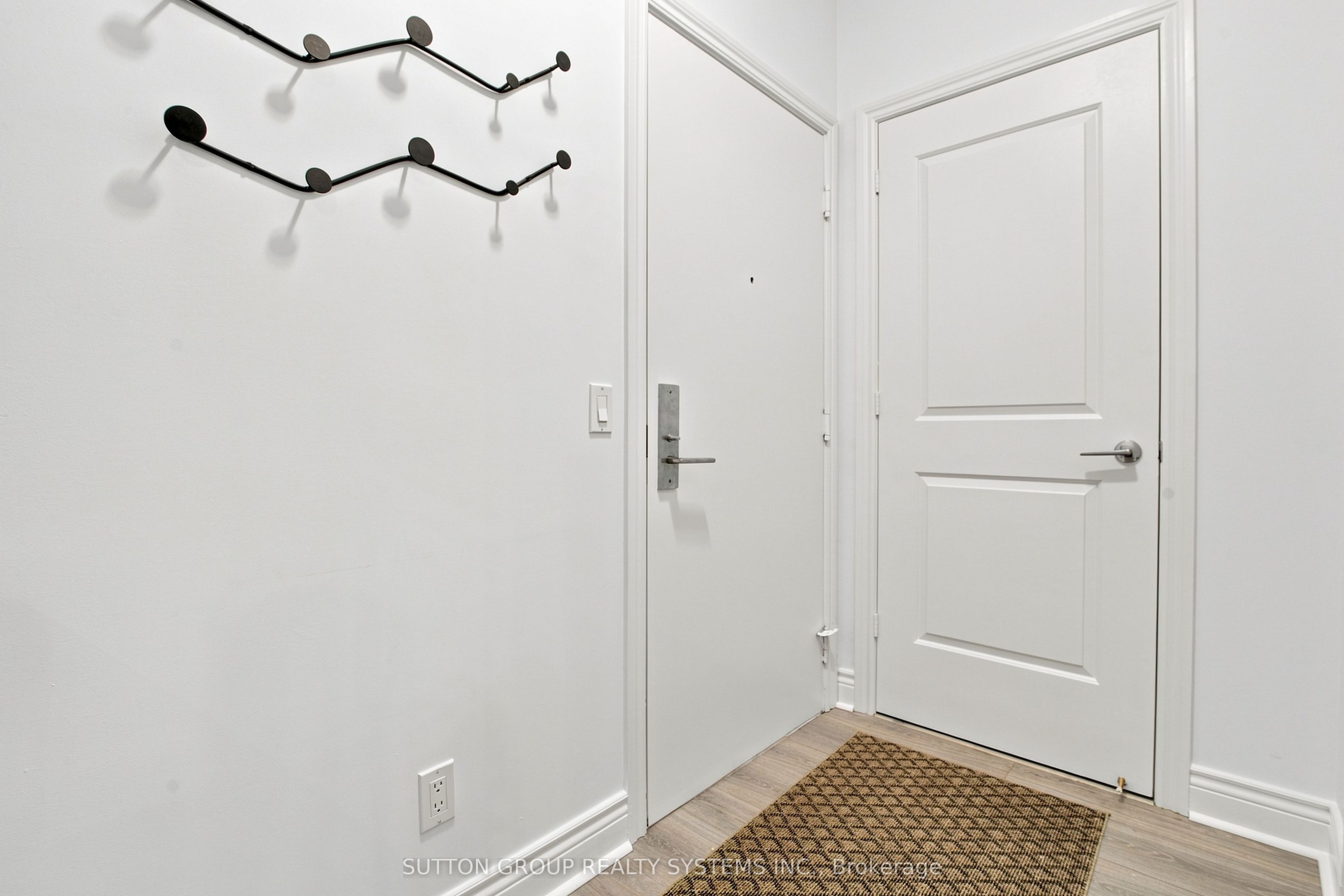 80 Marine Parade Drive 1409, Toronto, ON M8V 0A3 photo 2