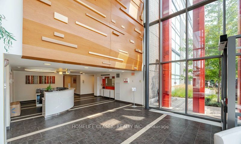 15 James Finlay Way 611, Toronto, ON M3M 0B3 photo 2