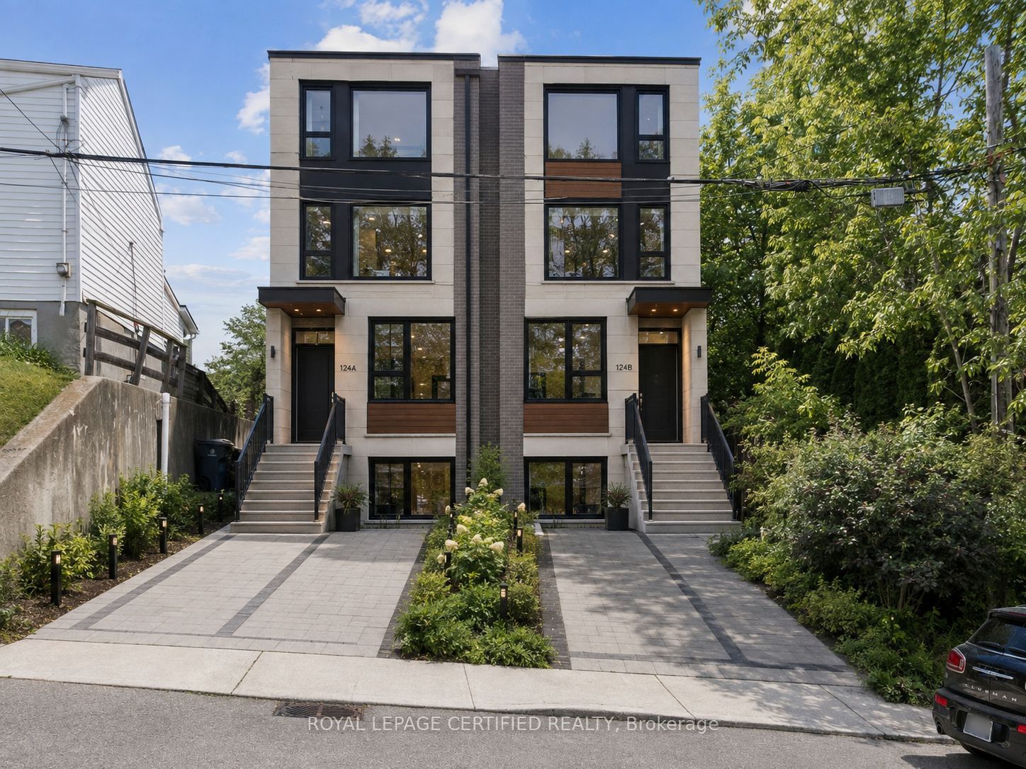33 Donald Avenue, Toronto, ON M6M 1J9 photo 2