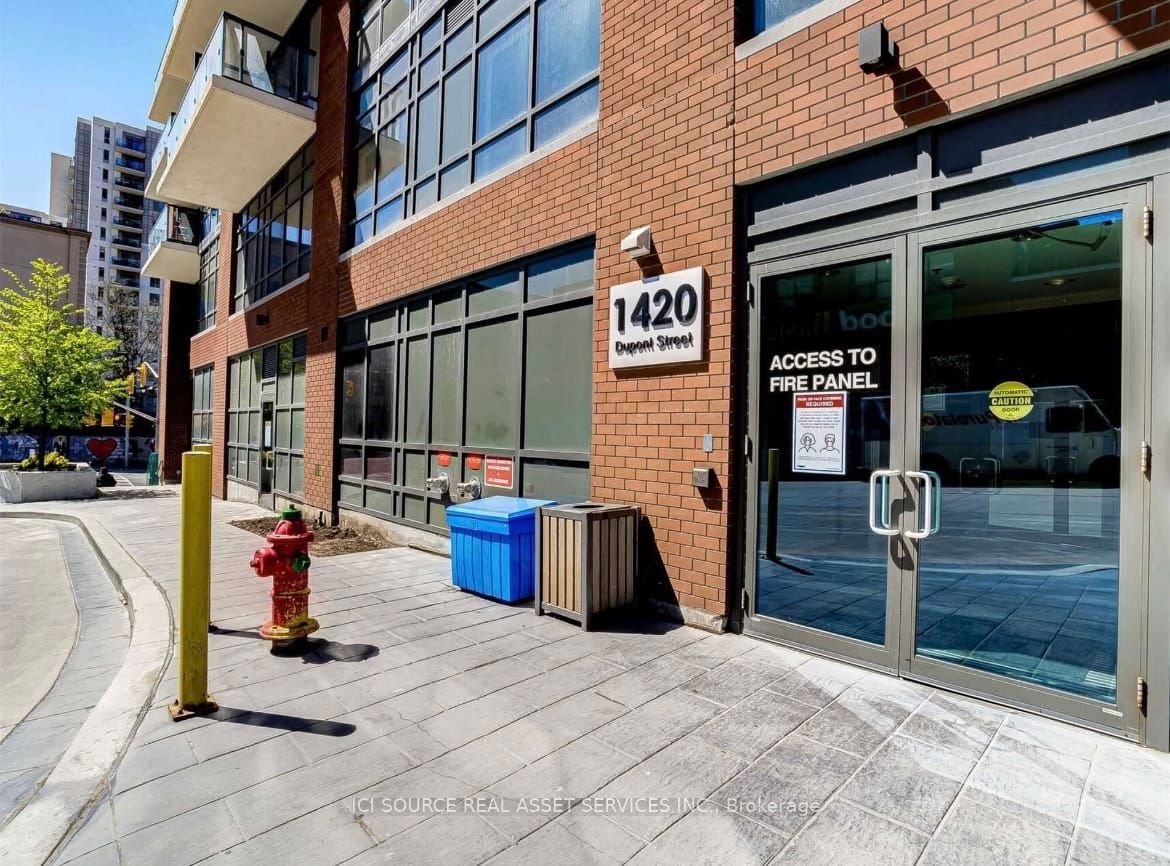 1420 Dupont Road 1807, Toronto, ON M6H 0C2 photo 2