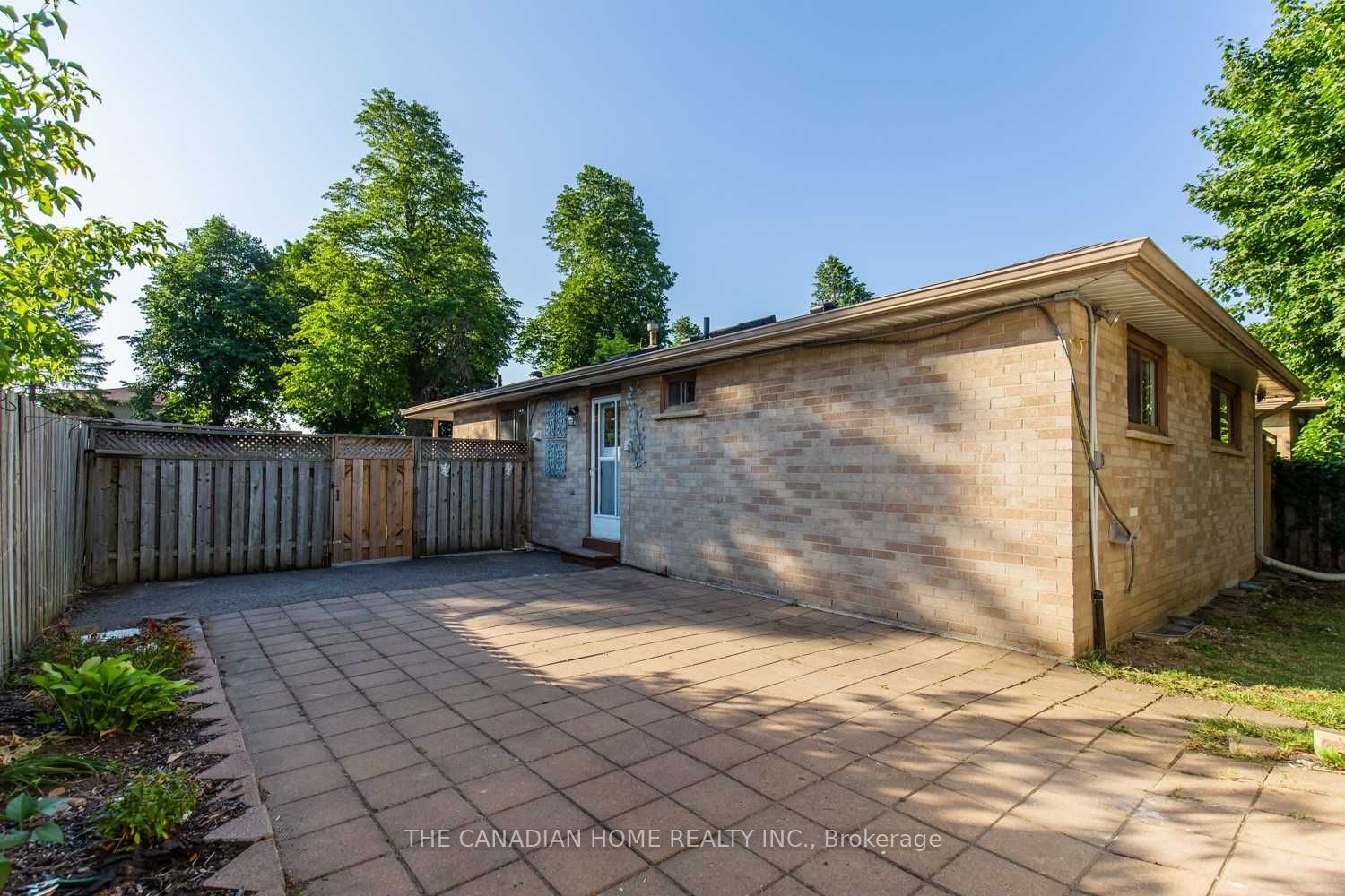 4 Barkwood Court Basement, Brampton, ON L6V 2C3 photo 4