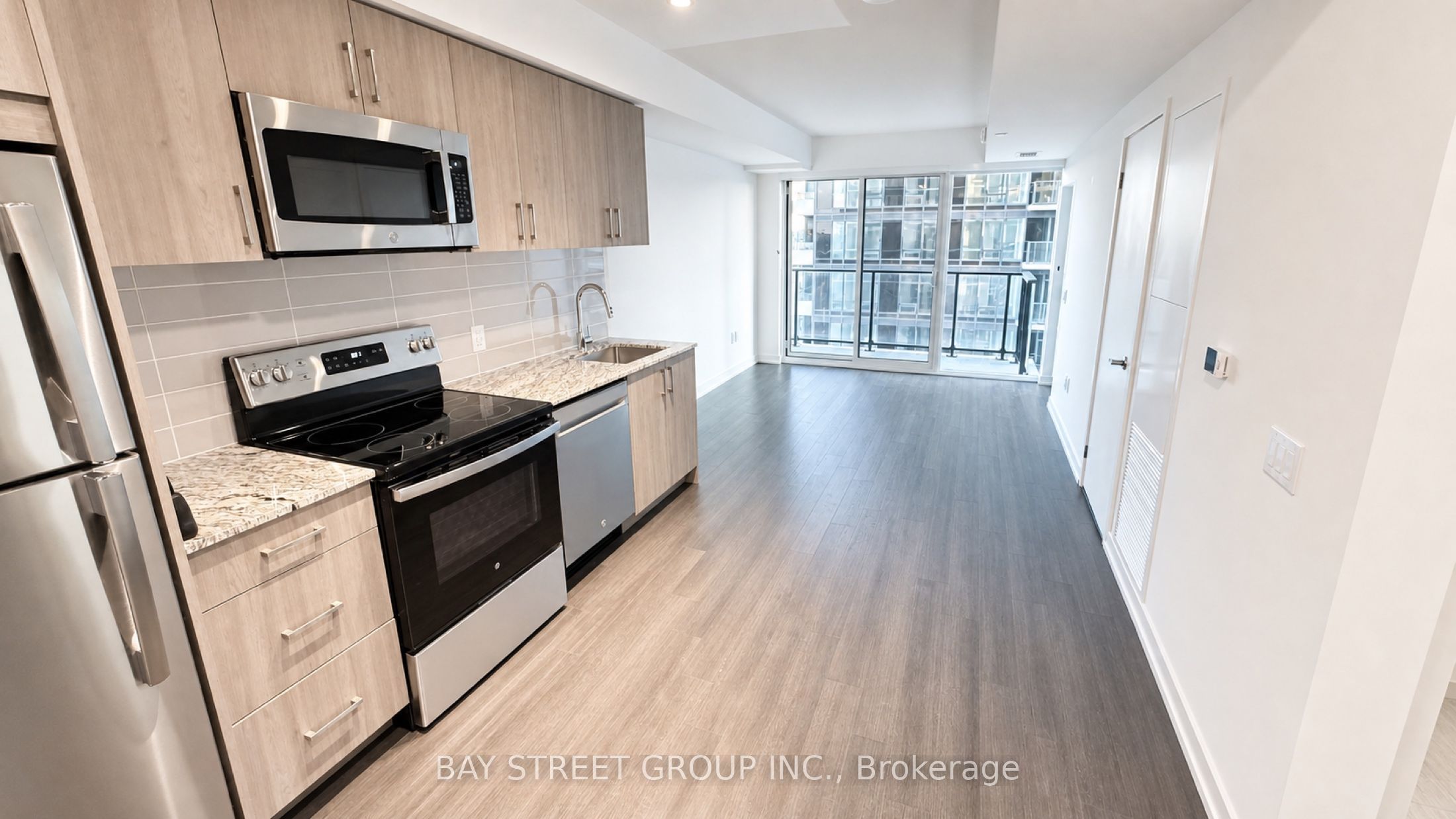 4010 Eglinton Avenue W 1016, Toronto, ON M9A 0G5 photo 3