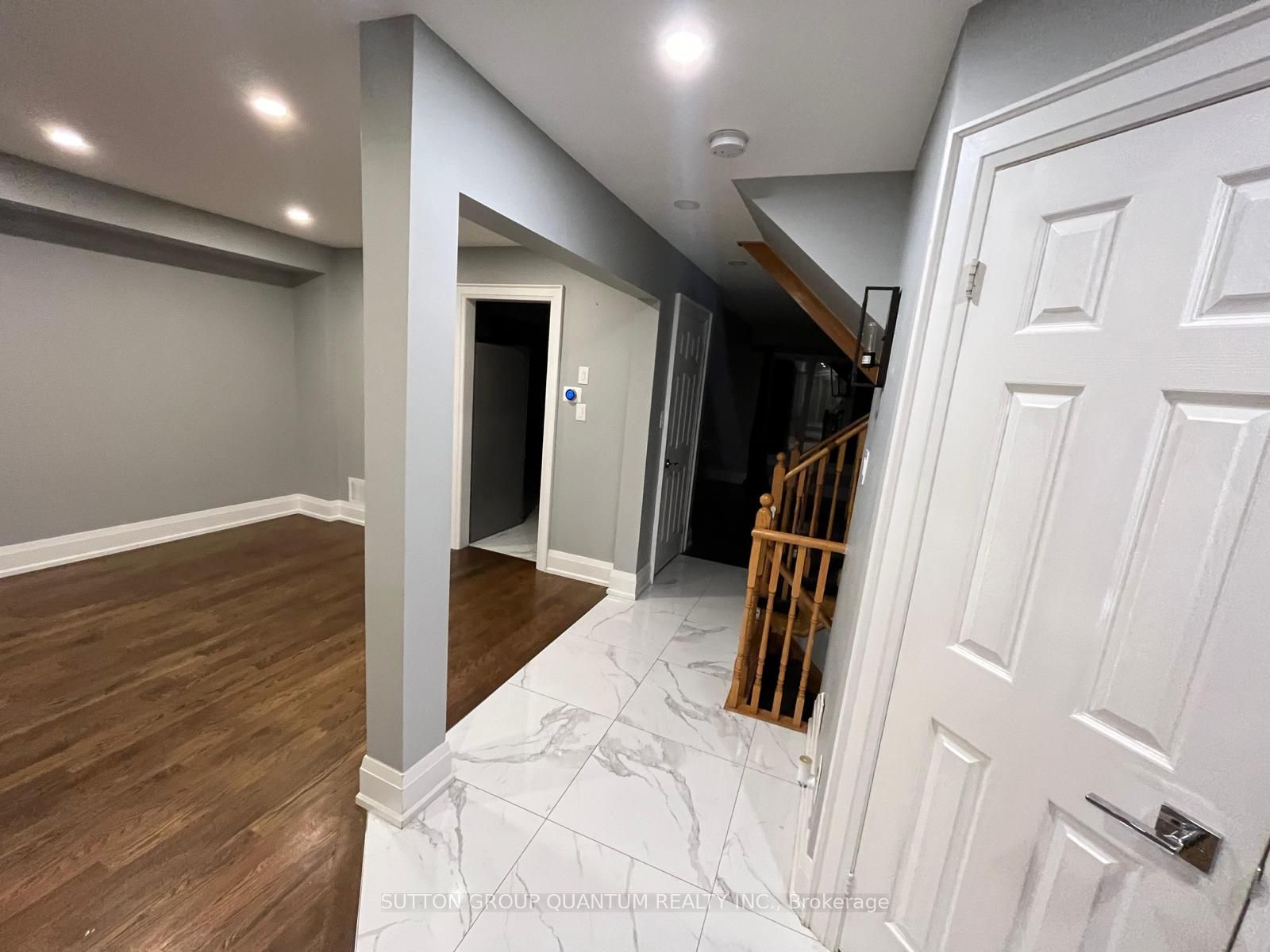 135 Mowat Crescent, Halton Hills, ON L7G 6A8 photo 3