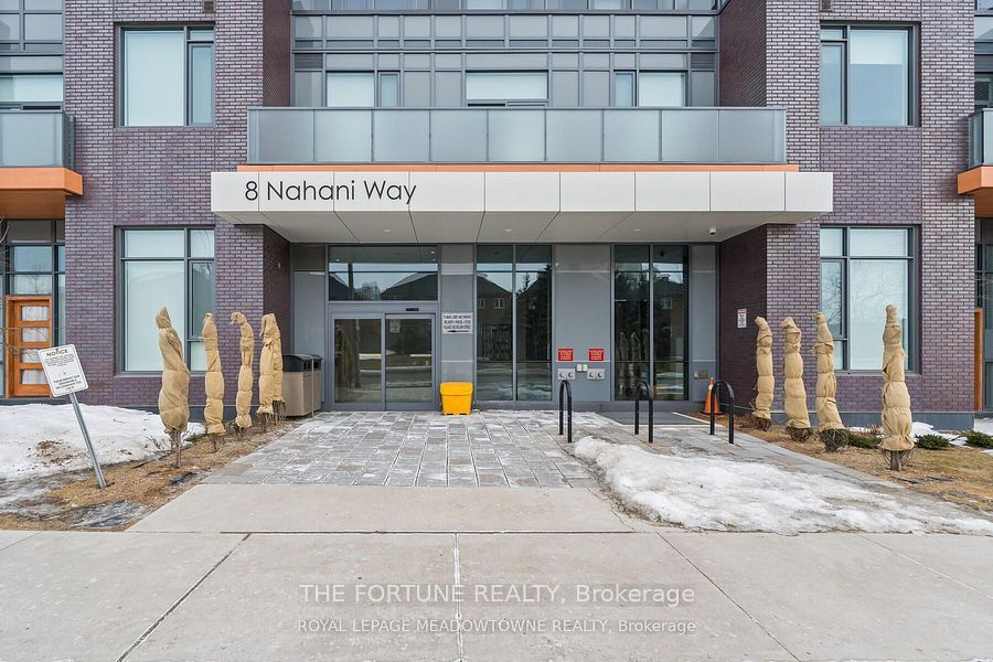 8 Nahani Way N 3101, Mississauga, ON L4Z 0C6 photo 3