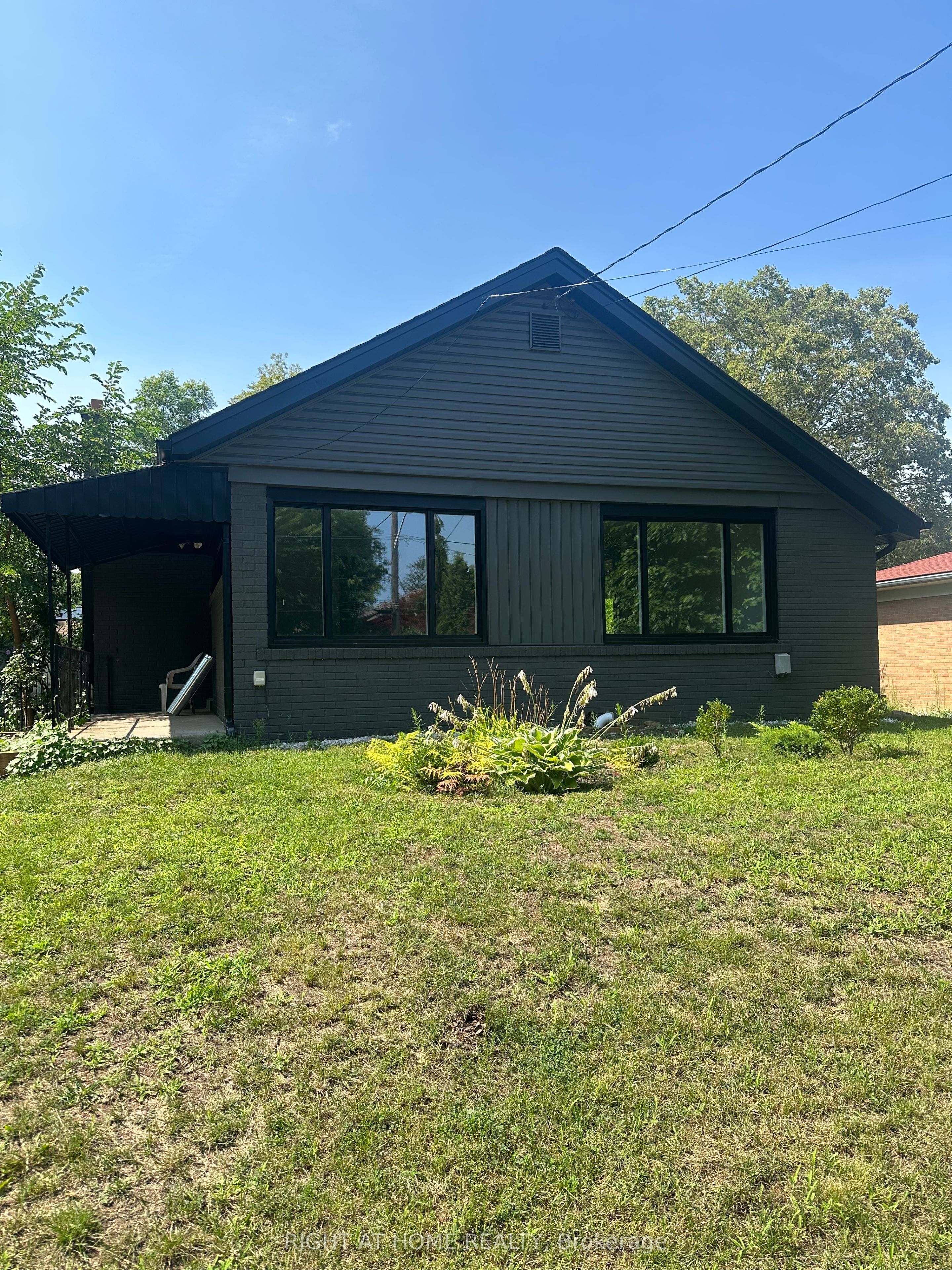 1789 Christopher Road, Mississauga, ON L5J 2K7