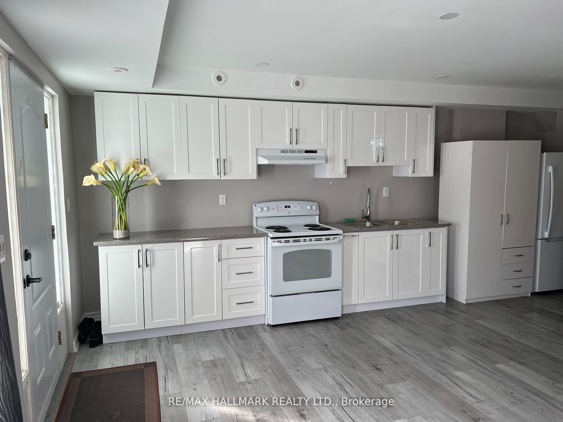 3029 Finch Avenue W 14 #Basement, Toronto, ON M9M 0A2 photo 4
