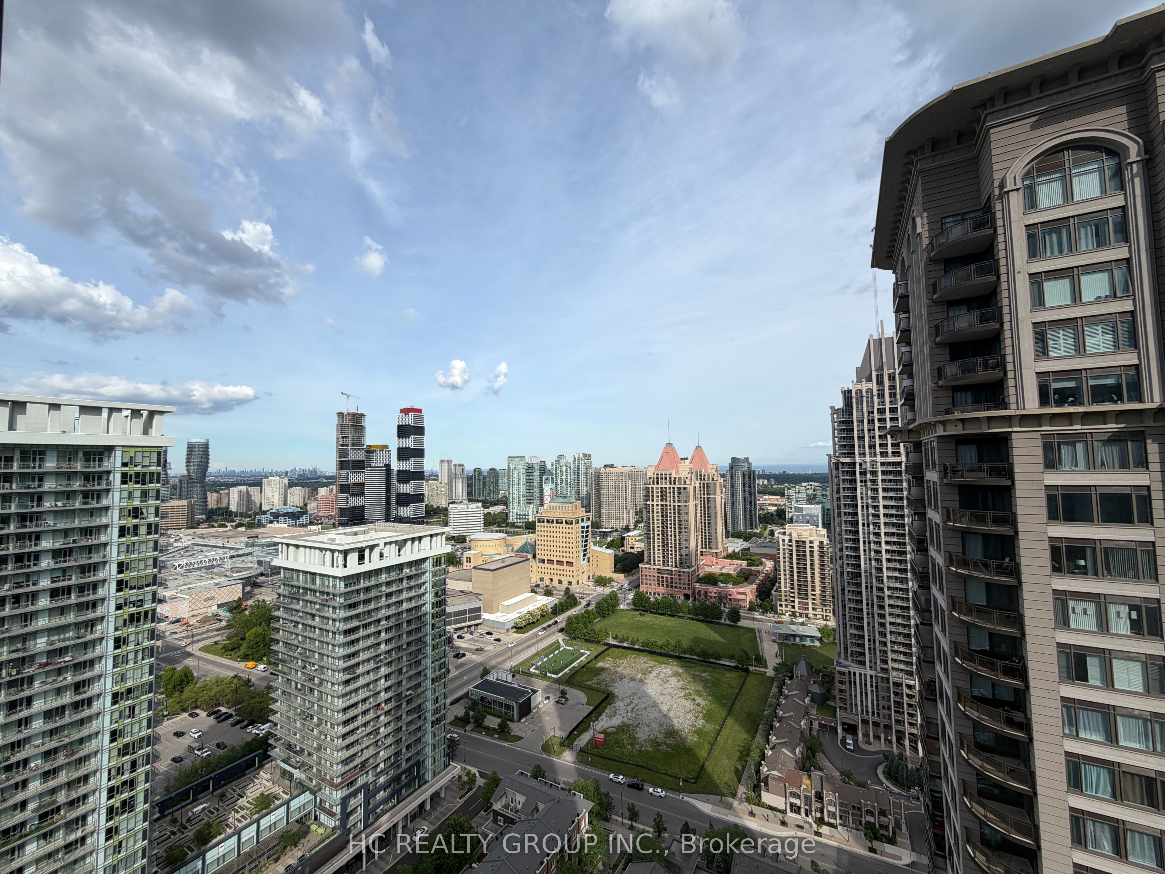 395 Square One Drive 3004, Mississauga, ON L5B 0P6 photo 2