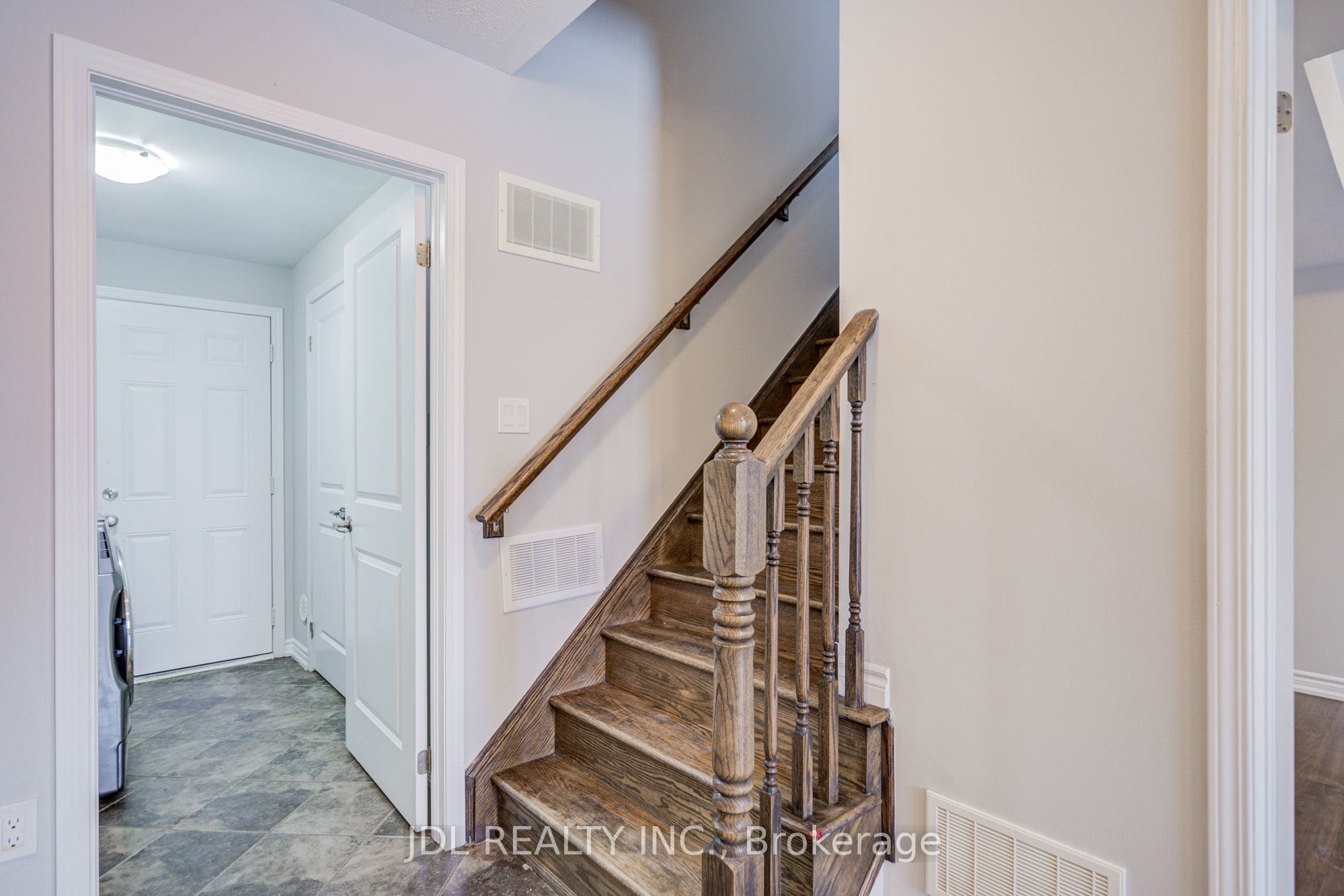 3002 Preserve Drive, Unit 25 Drive, Oakville, ON L6M 0V5 photo 5