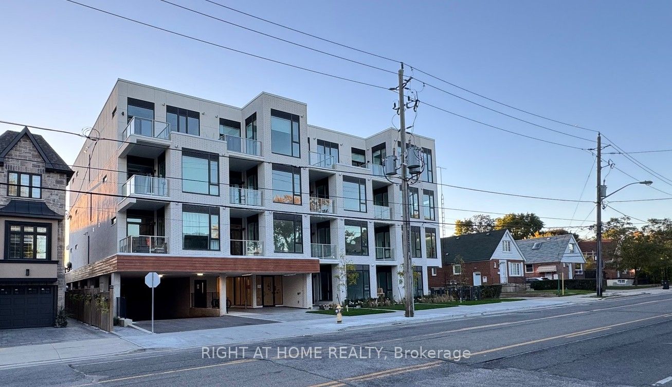 722 Marlee Avenue 206, Toronto, ON M6B 3J7 photo 2