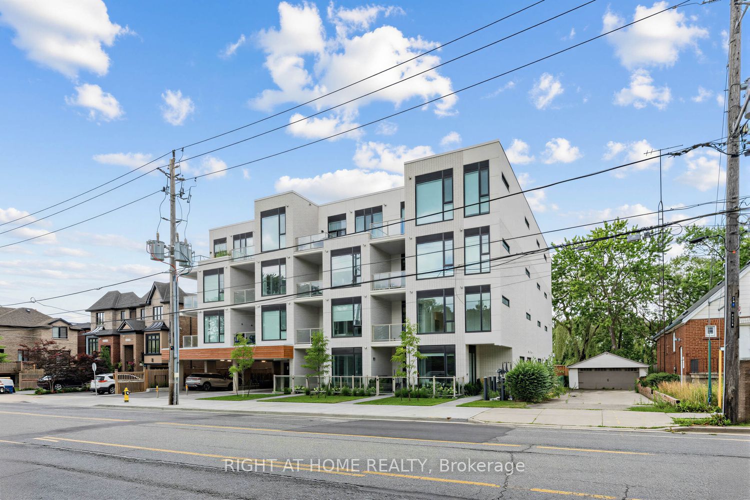 722 Marlee Avenue 206, Toronto, ON M6B 3J7 photo 3